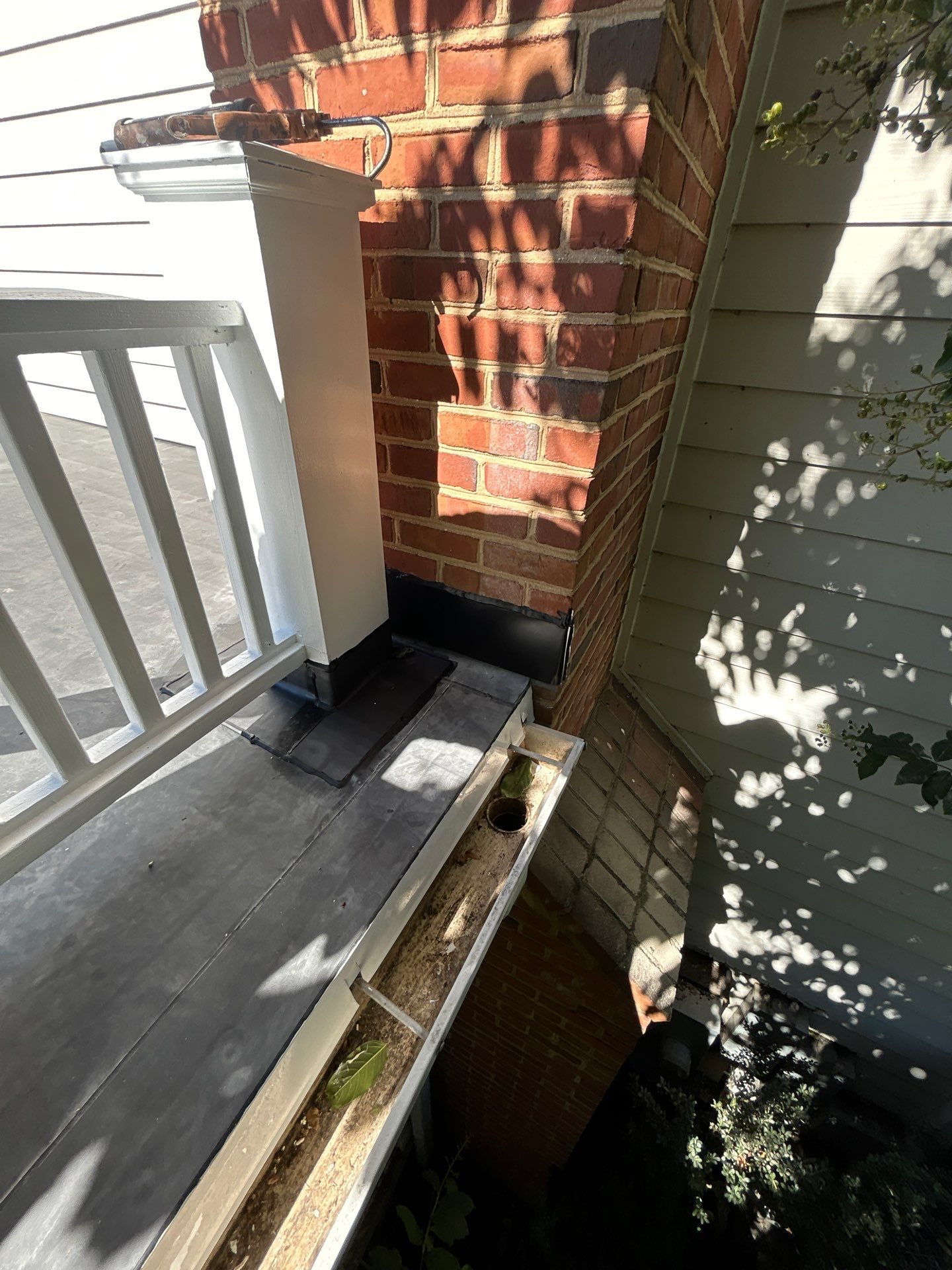 McLean - Residential Flat Roof Replacement with Carlisle Syntec EPDM by RM Banning, Inc.