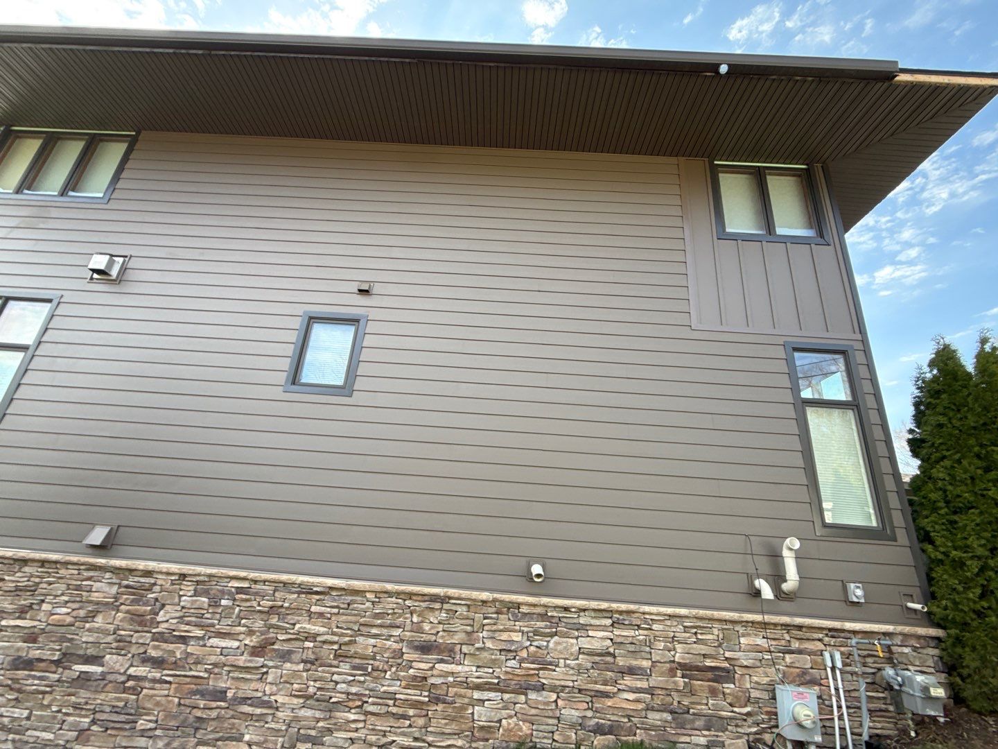 Siding Replacement using Ascend by 180 Contractors