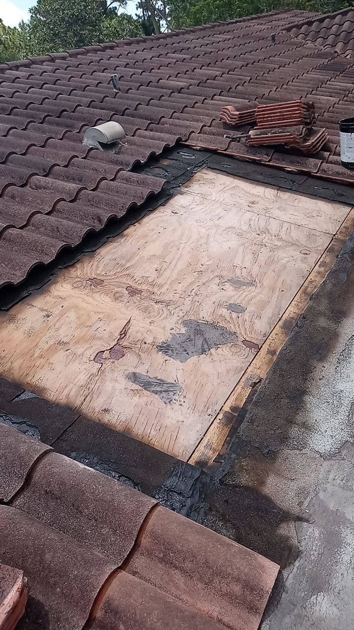 Shingle and Flat Roof Replacement in West Palm Beach by Aastro Roofing