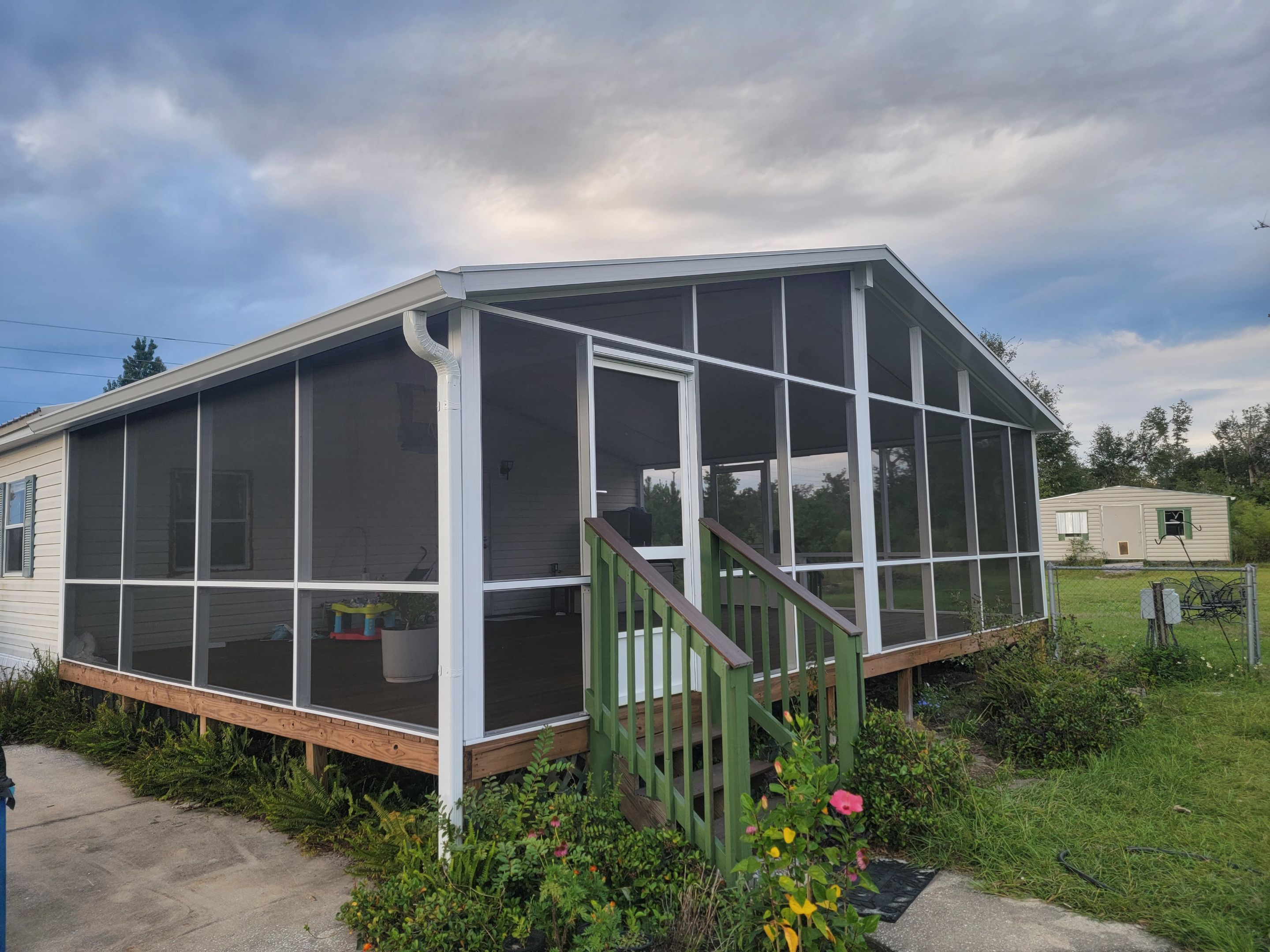 Cathedral Style Screen Room in Youngstown by Titan Sunrooms