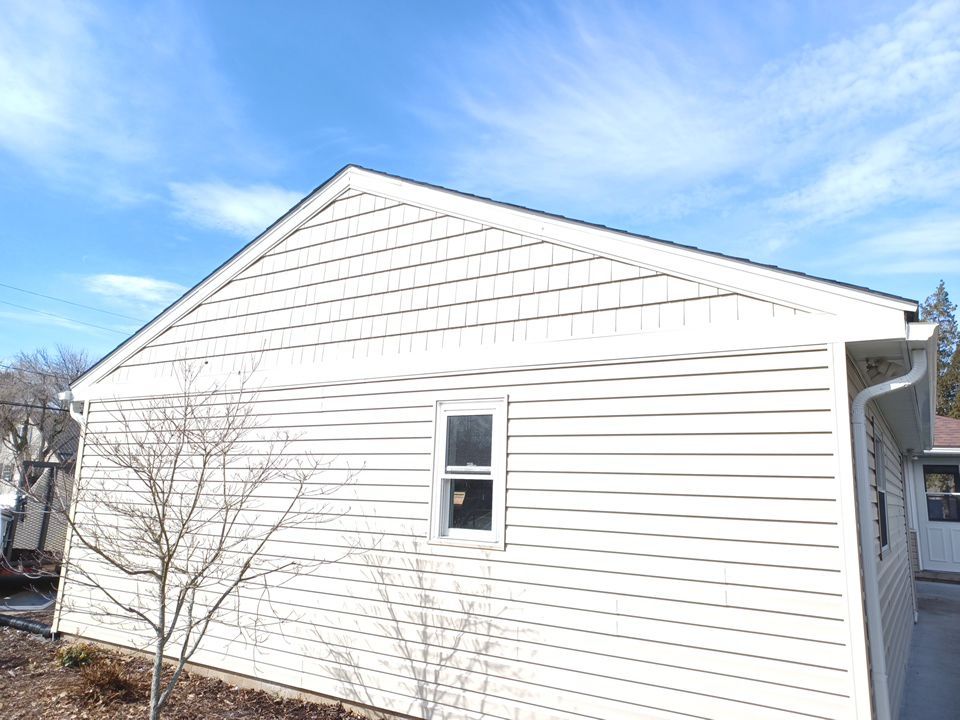Dennis Clapper by Silver Leaf Contracting 