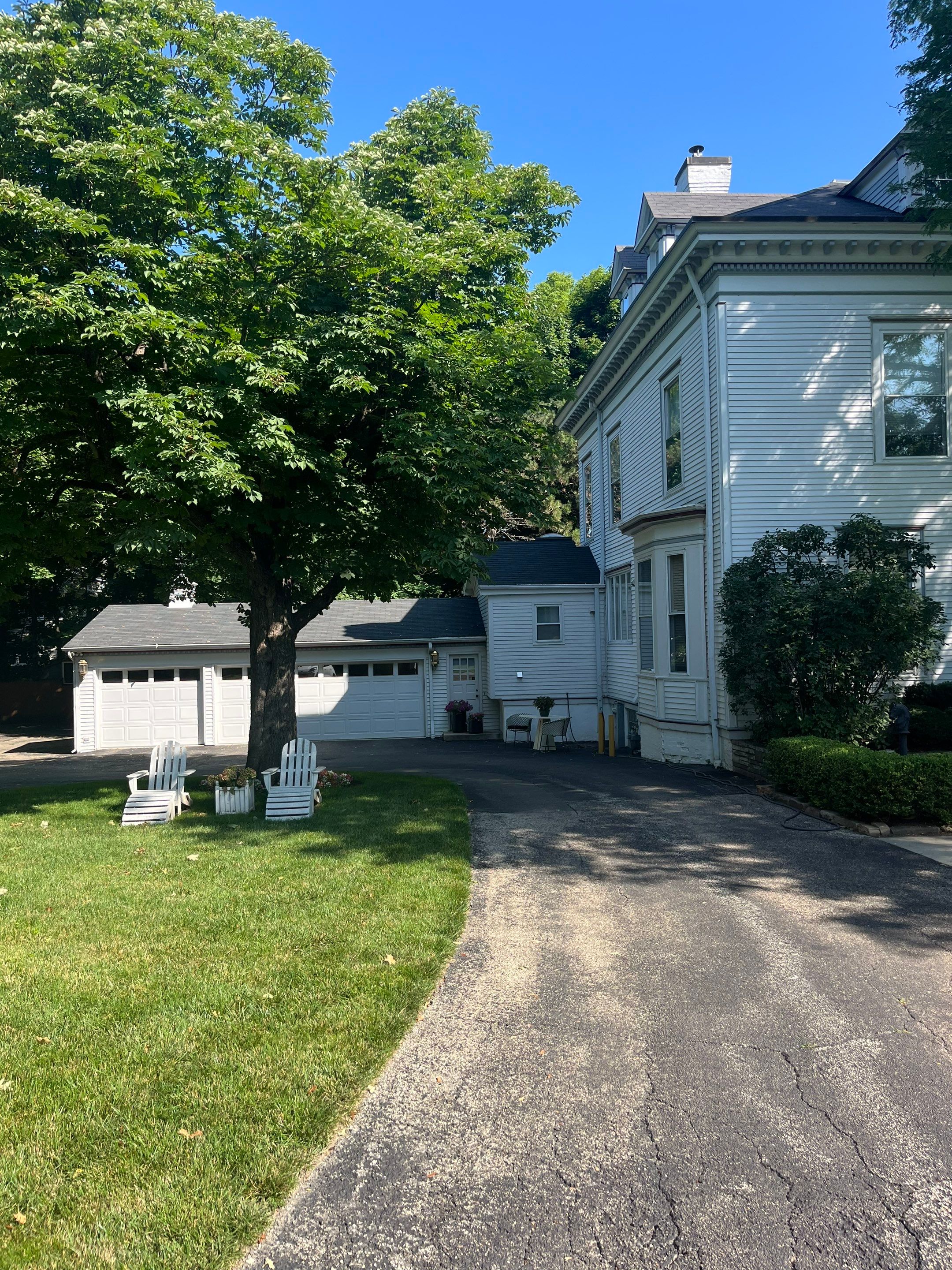 Housewashing  using Algaecide, soft wash soap by Northern Power Washing LLC.