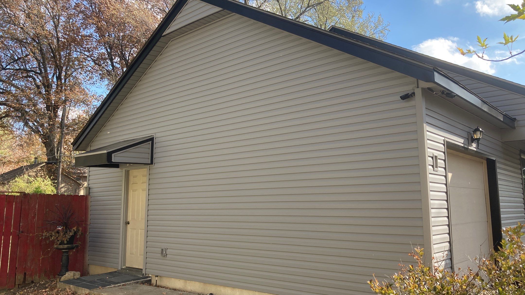 Siding Installation using Exterior Portfolio Vinyl Siding by EEC  Windows, Siding & Roofing 