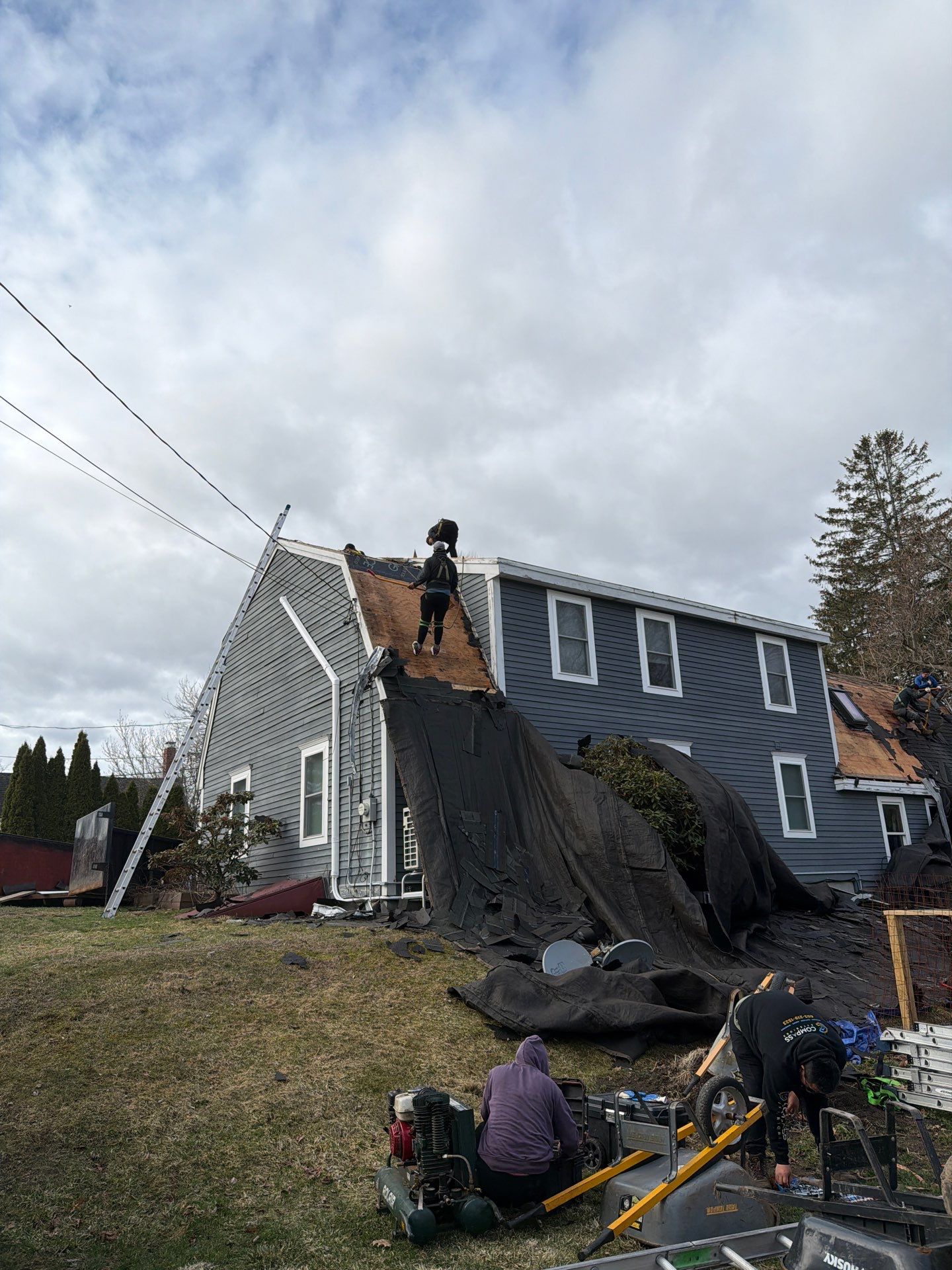 Eliot, ME – Owens Corning TruDefinition® Roof Installation by Tall pine roofing