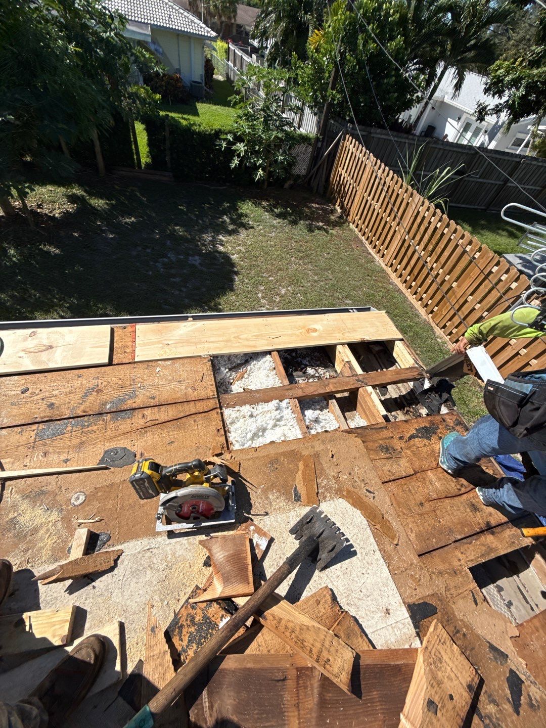 Project in Seminole 33772 by Mitchell Roofing Company LLC 