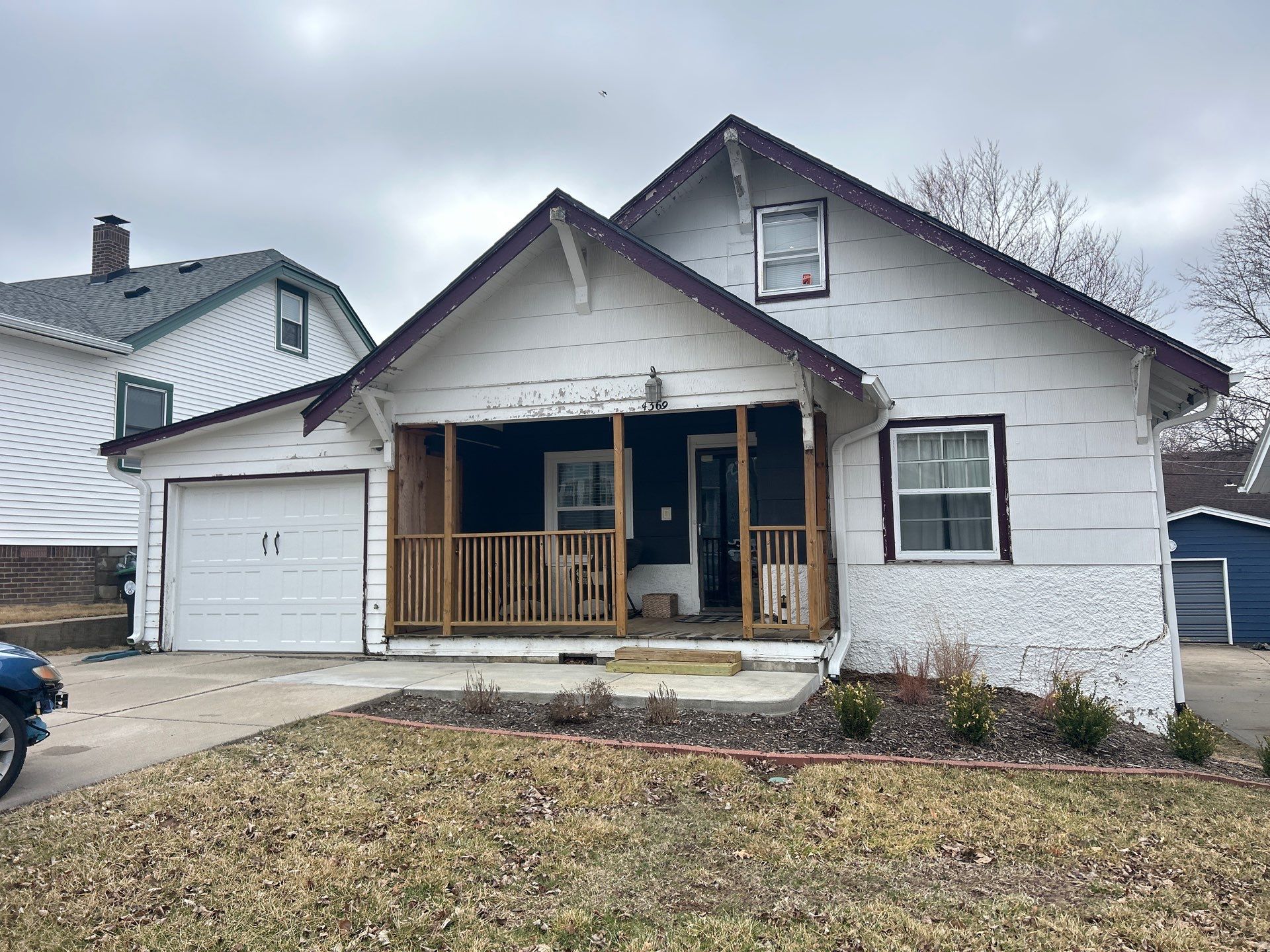 James Hardie Iron Gray Siding Replacement for Omaha Home by Carps Complete Exteriors 