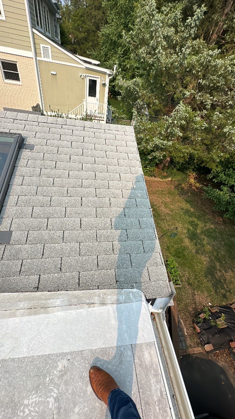 Arlington: CertainTeed Landmark Designer Shingles in Colonial Slate by RM Banning, Inc.