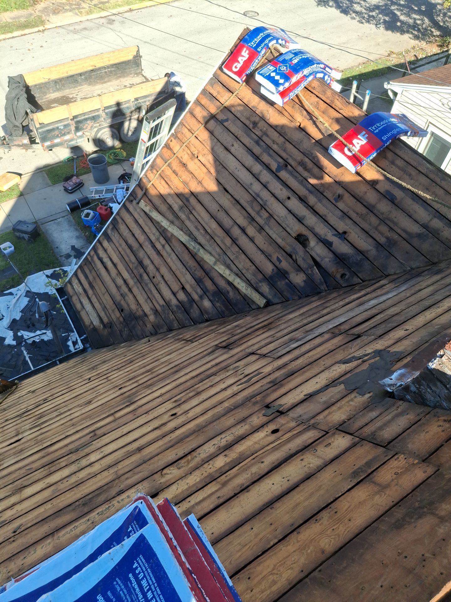 Residential Roofing Installation using GAF Timberline HDZ Charcoal by Rainstoppers Roofing