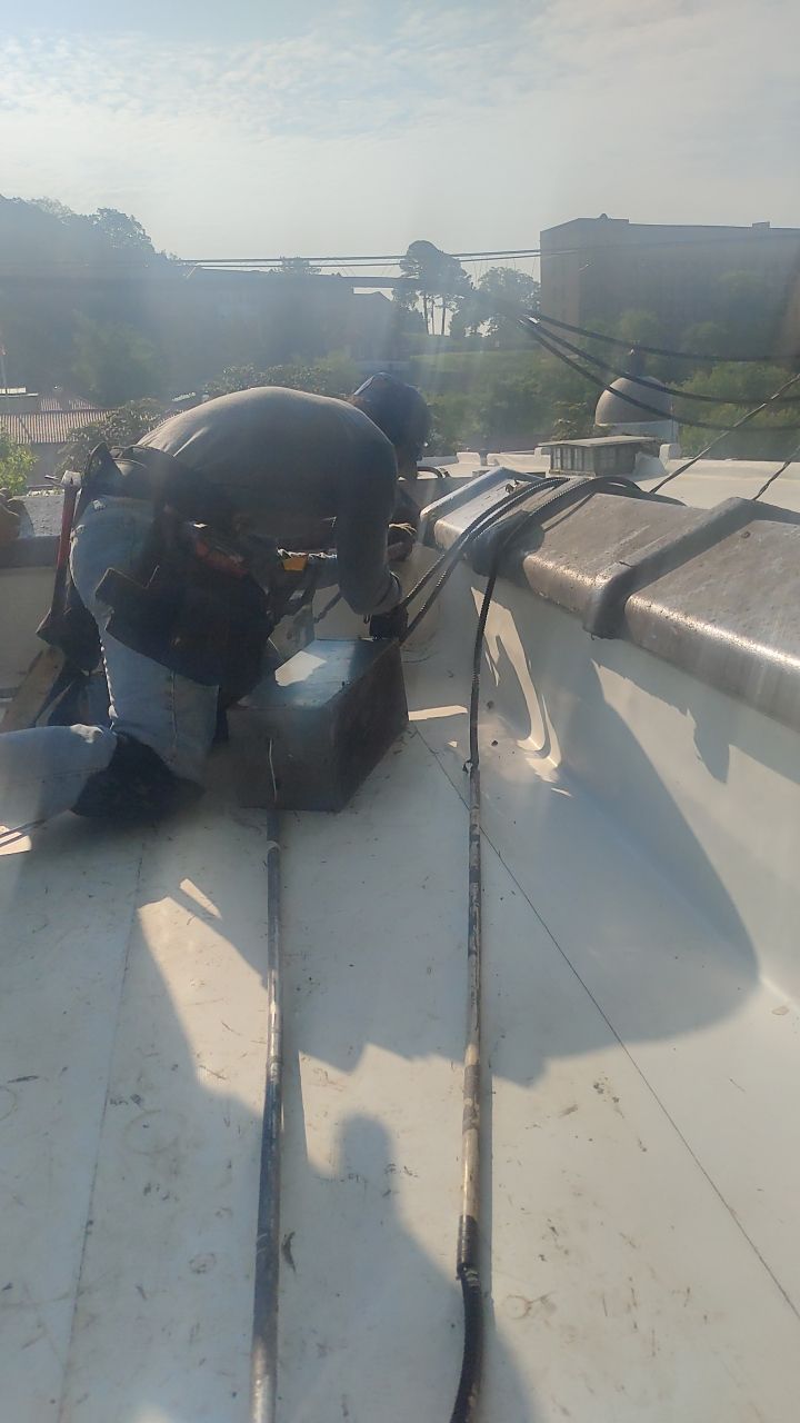 Grateful Head Pizza by Hostetler Roofing