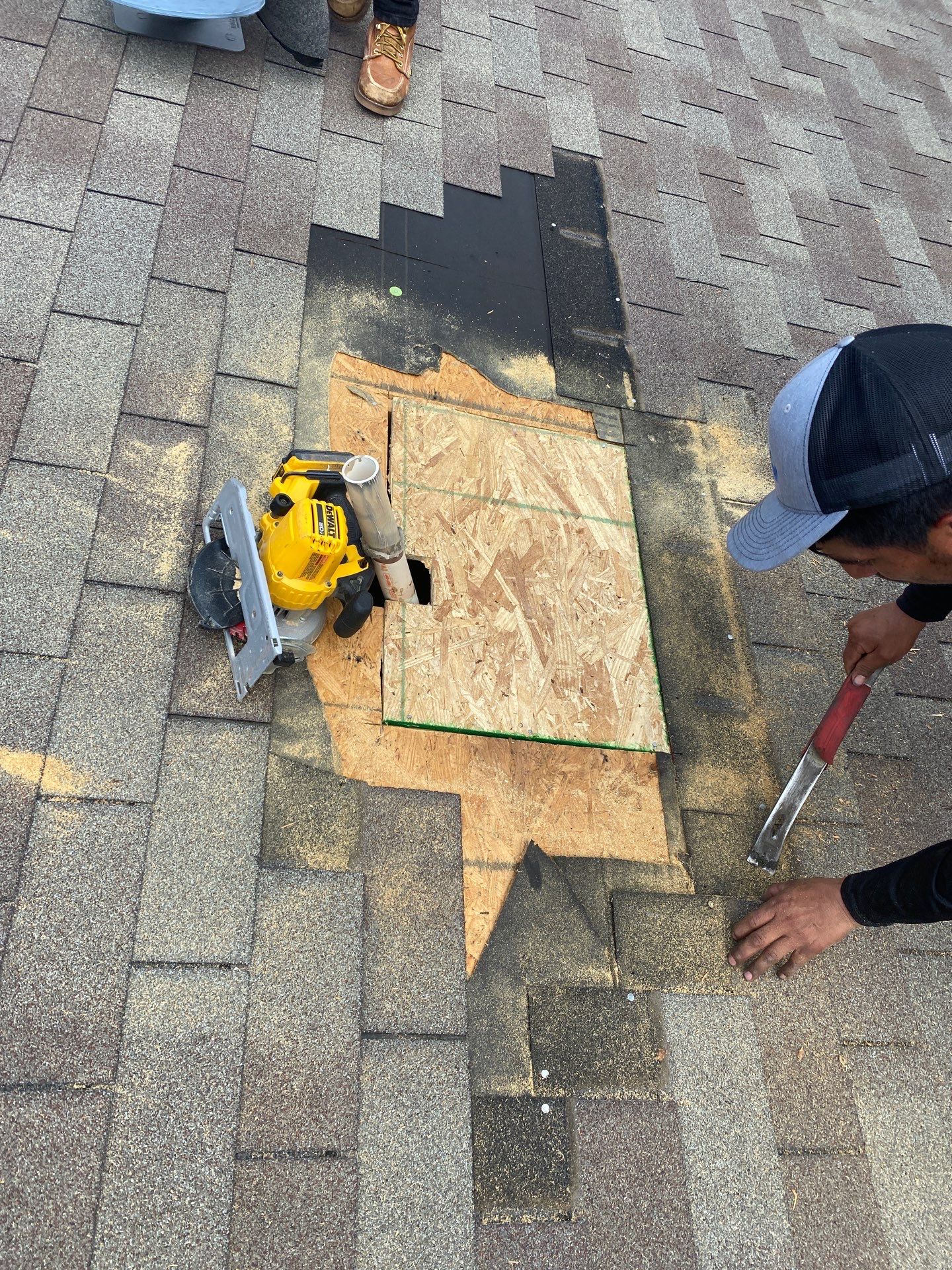 Hail Damage using Owen's Corning Duration (Lifetime) Shingles by Roof Repair Company
