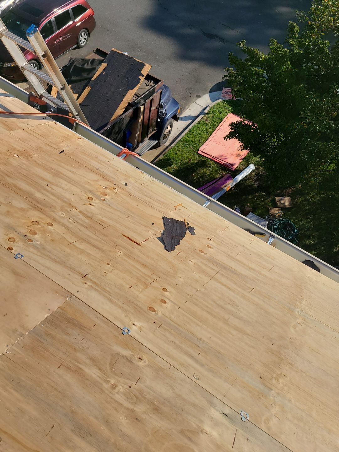 Springfield: Roof Replacement with Landmark Pro Designer Shingles in Max Def Shenandoah by RM Banning, Inc.