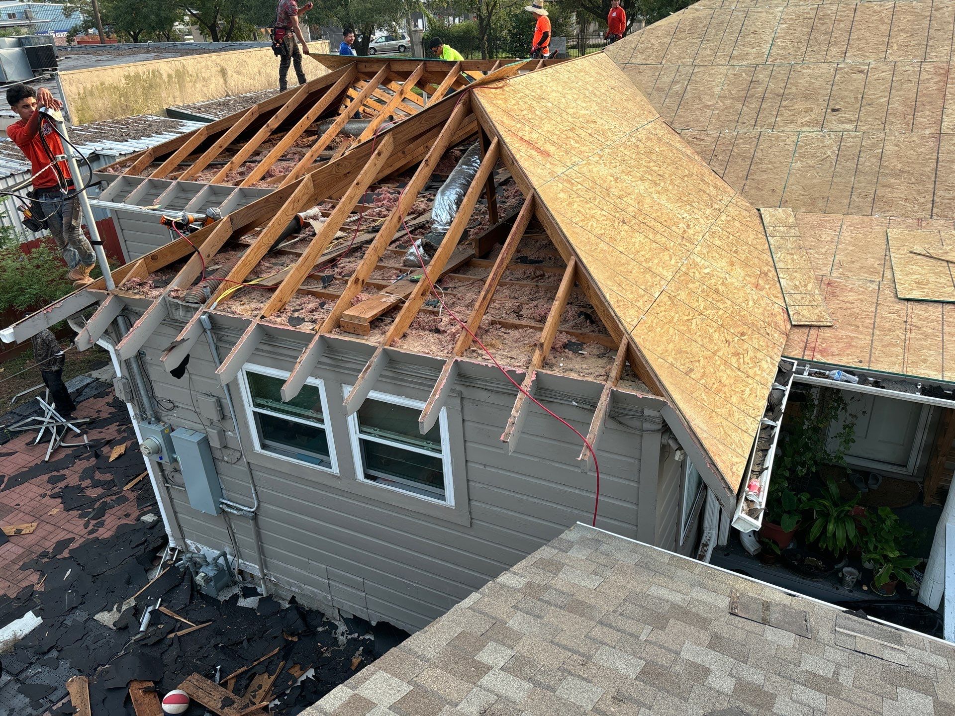 Residential Roofing Installation using Owen's Corning Duration (Lifetime) Shingles by Roof Repair Company