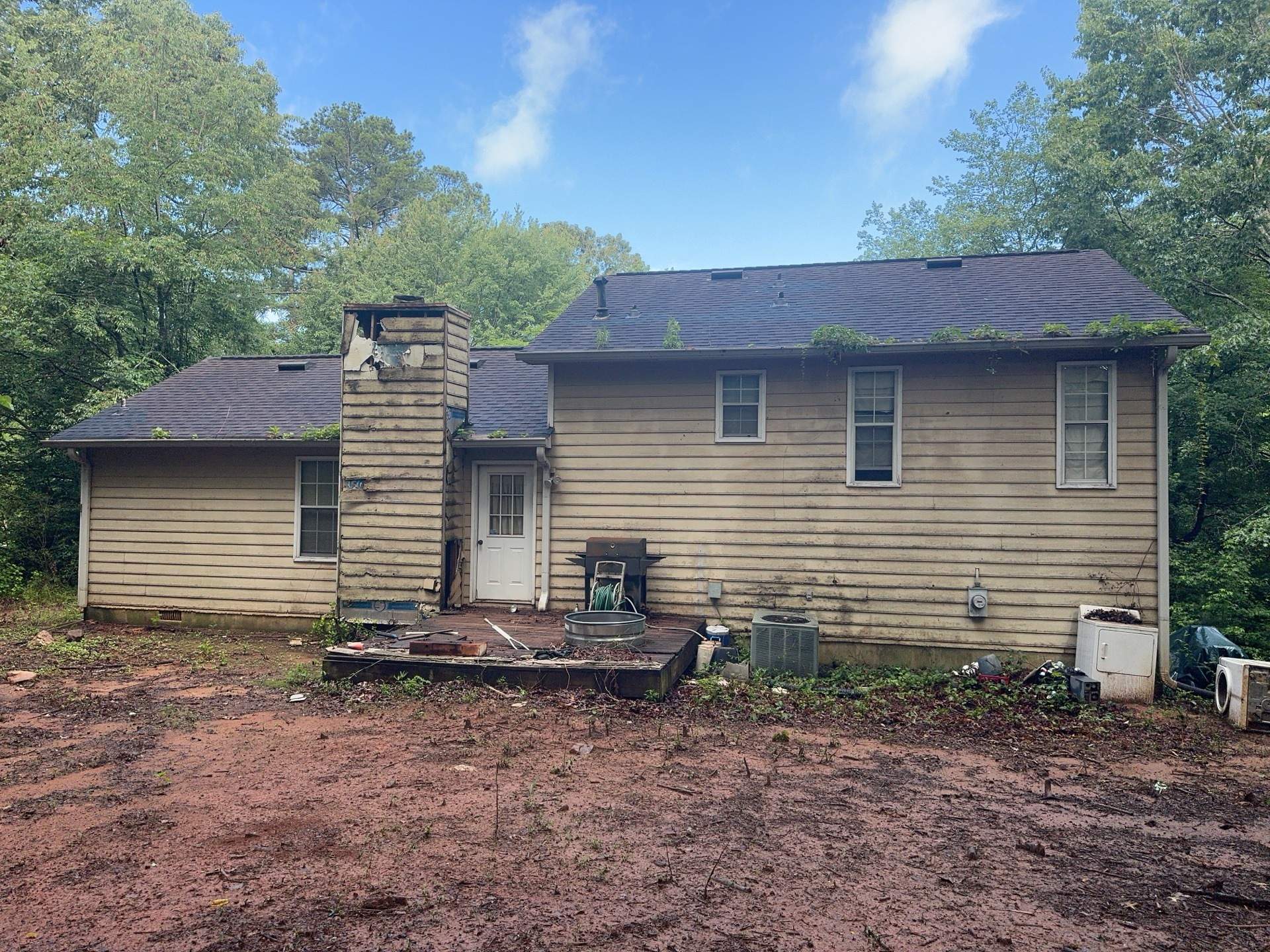 Dallas, GA Siding Replacement, Exterior Painting, and Gutter Install by Nelson Exteriors 