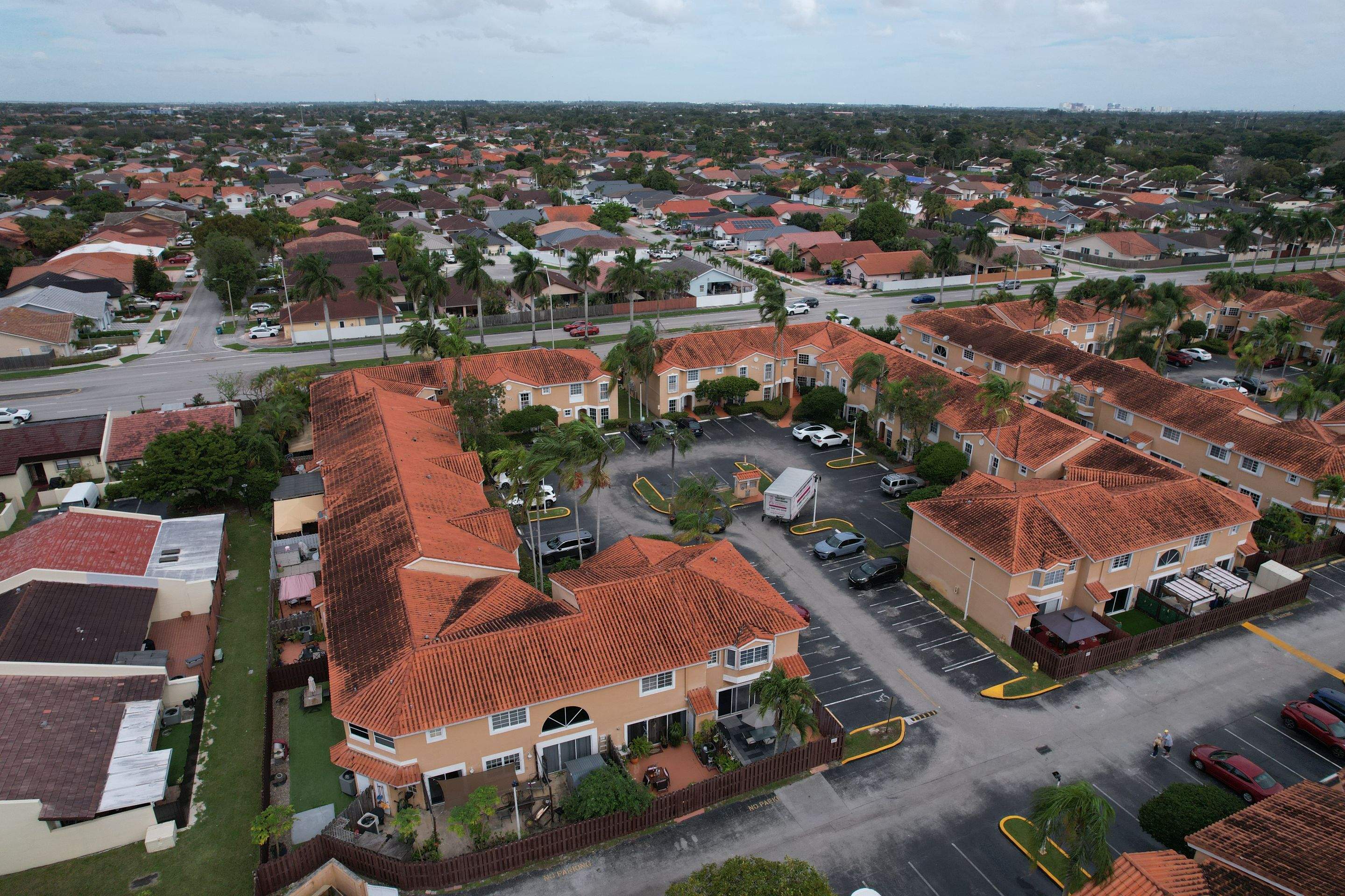 SIENNA VILLAS CONDO - BLDG 14340 by Souffront Construction & Engineering