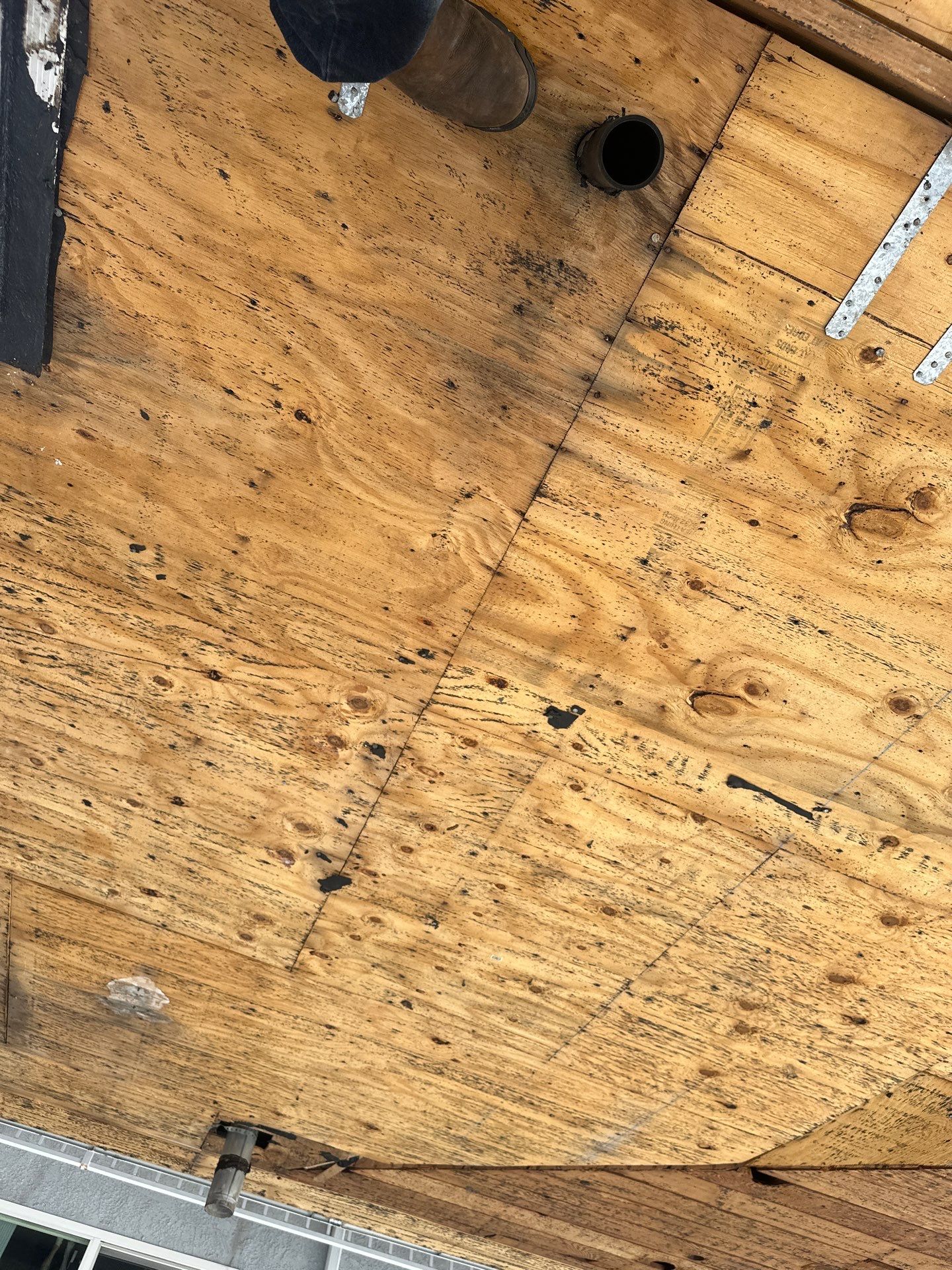 Roof Replacement - Burbank, CA 91506 by Epic Roof Replacement