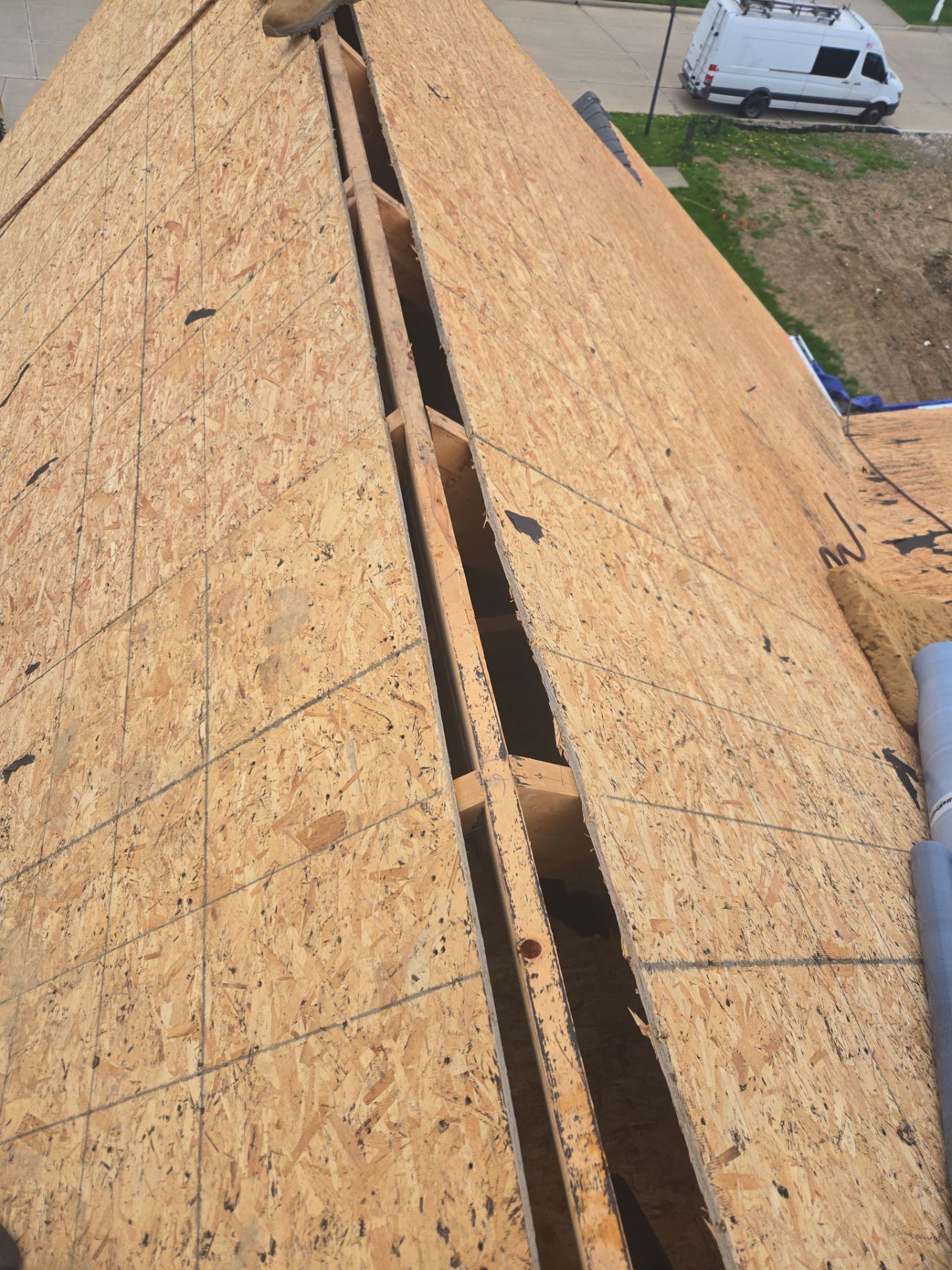 John S: Atlas Pinnacle, Color, Black Shadow, Drip Edge, Color, White by Eagle Eye Roofing