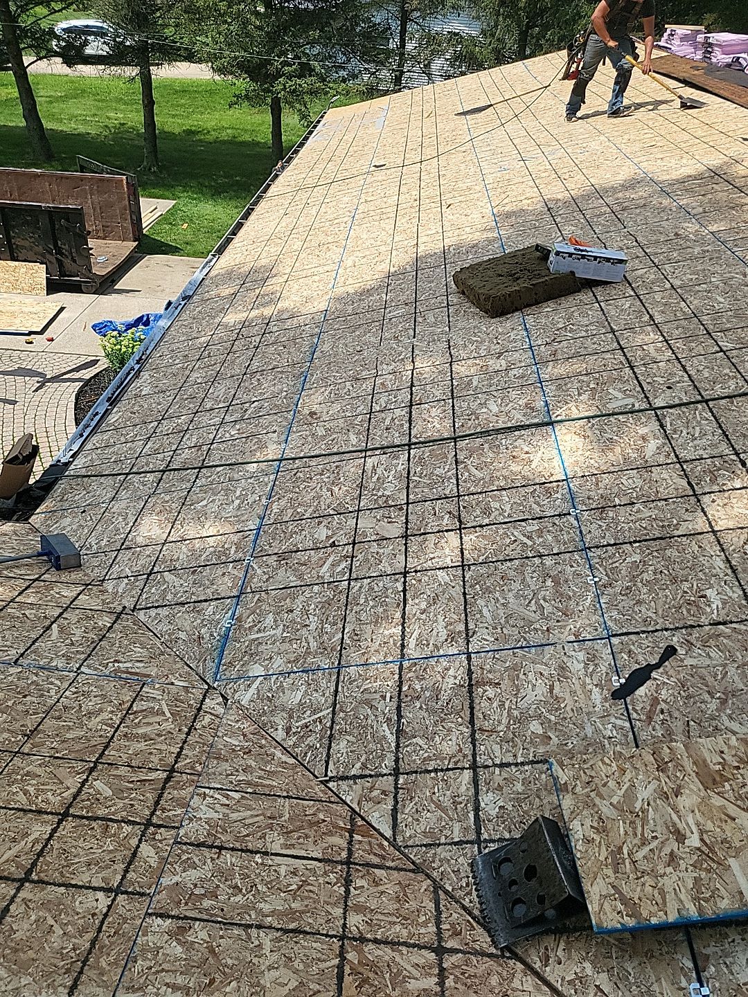 OWENS CORNING COLOR: Onyx Black by Eagle Eye Roofing