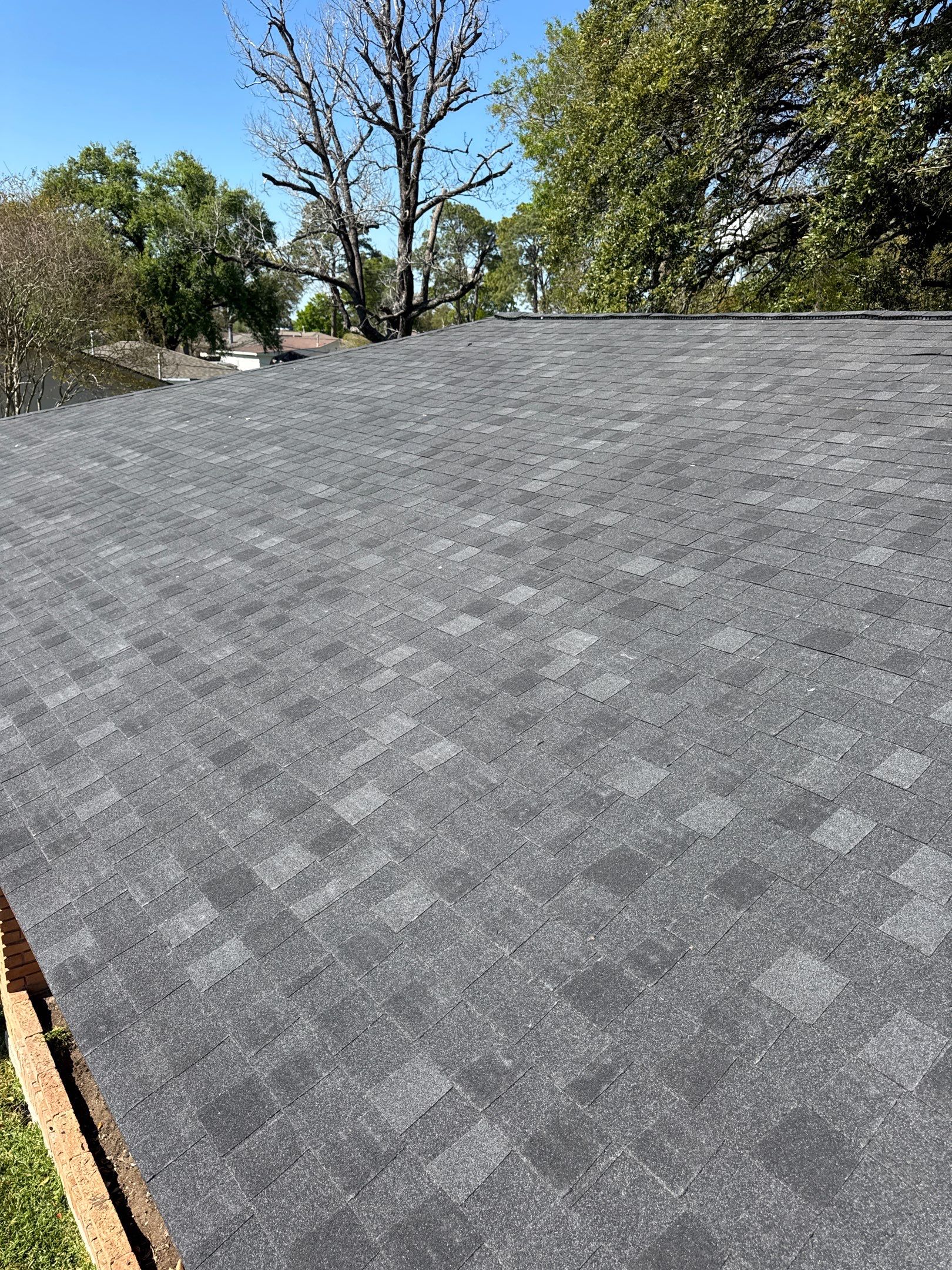 Baytown Roof Installation using Atlas Pinnacle Pristine by Modern BYLT Roofing & Construction