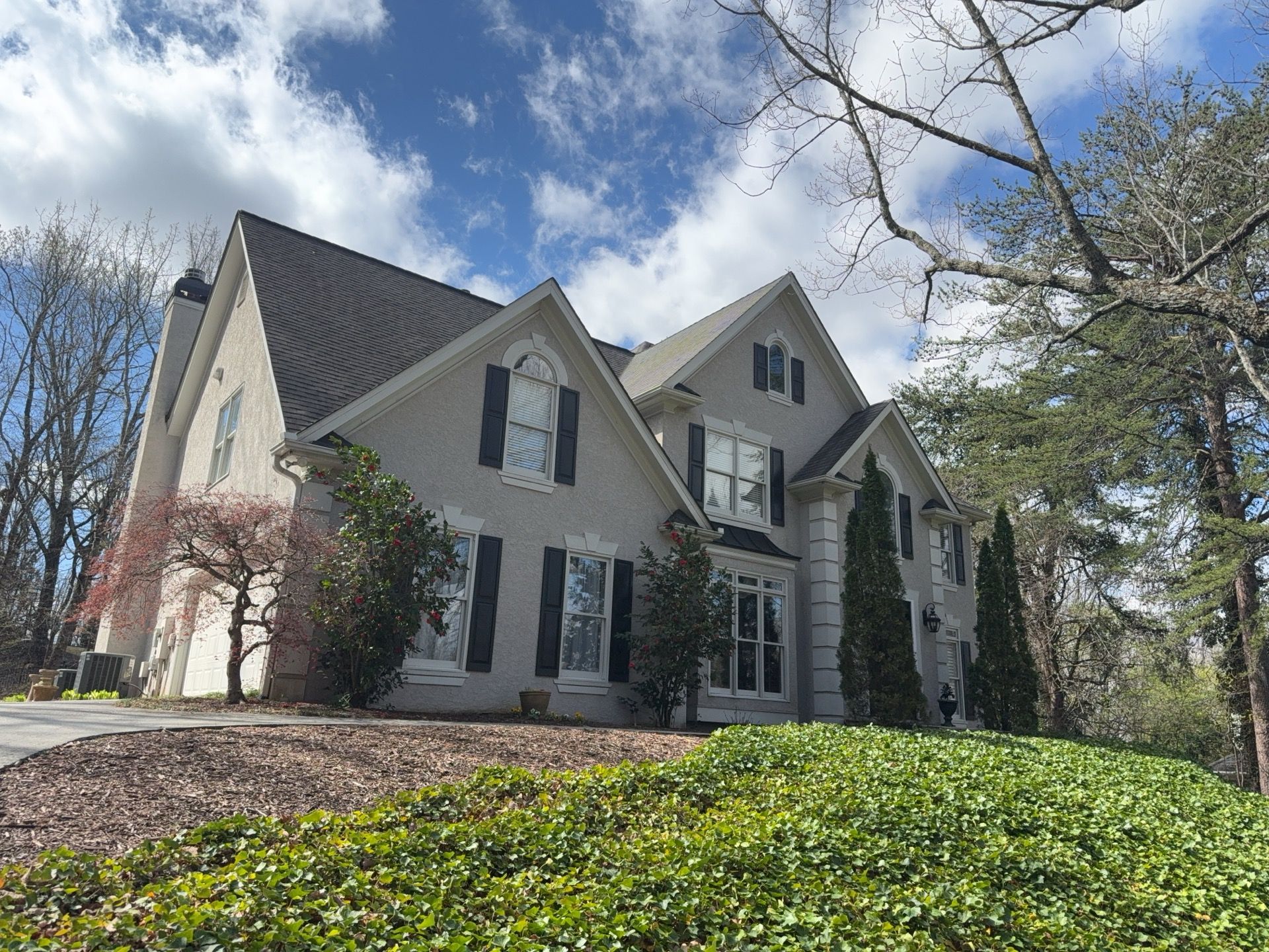 Stucco and Siding Exterior Painting using Sherwin Williams SuperPaint by Nelson Exteriors 