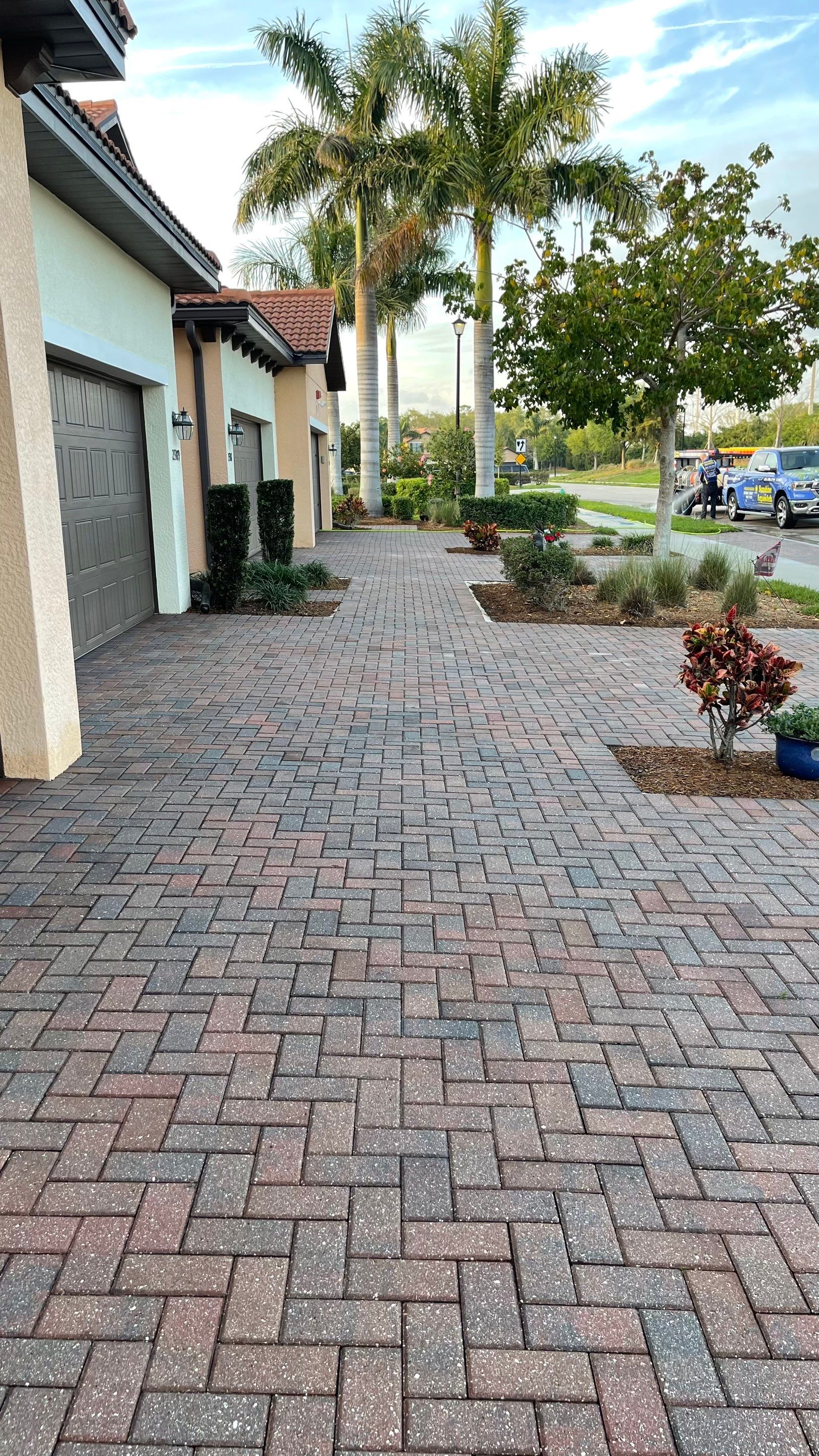 HOA Paver Driveway & Sidewalk Cleaning in Sarasota National, Venice, FL | Sunshine AquaWash by Sunshine AquaWash