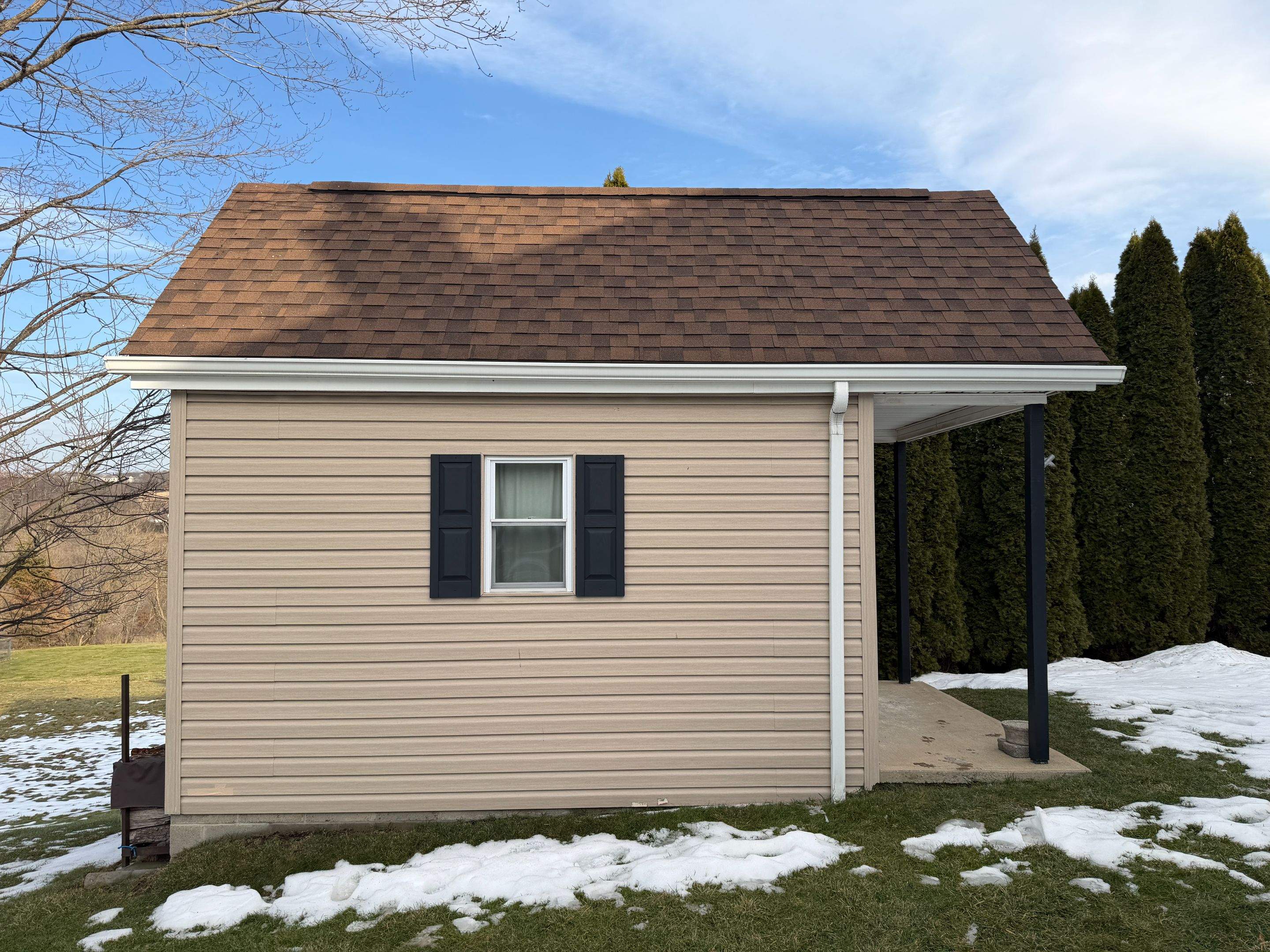 Provia Cedar Peaks Vinyl Siding in Cranberry TWP by Ideal Siding Pittsburgh