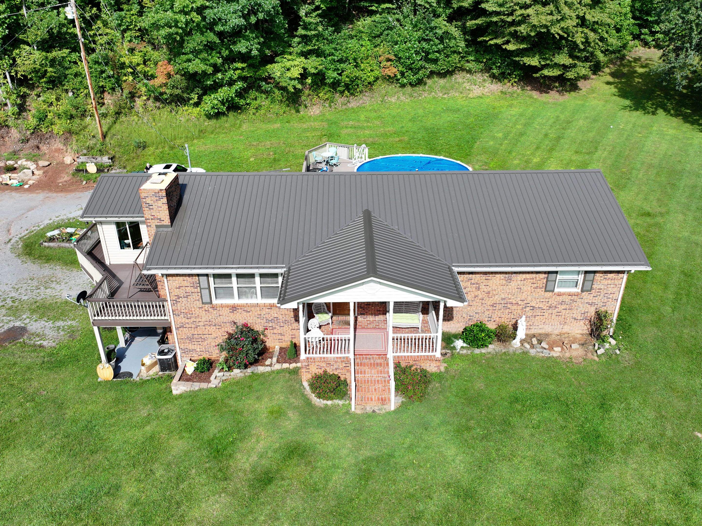 Whisenhunt Residence by Omnia Roofing