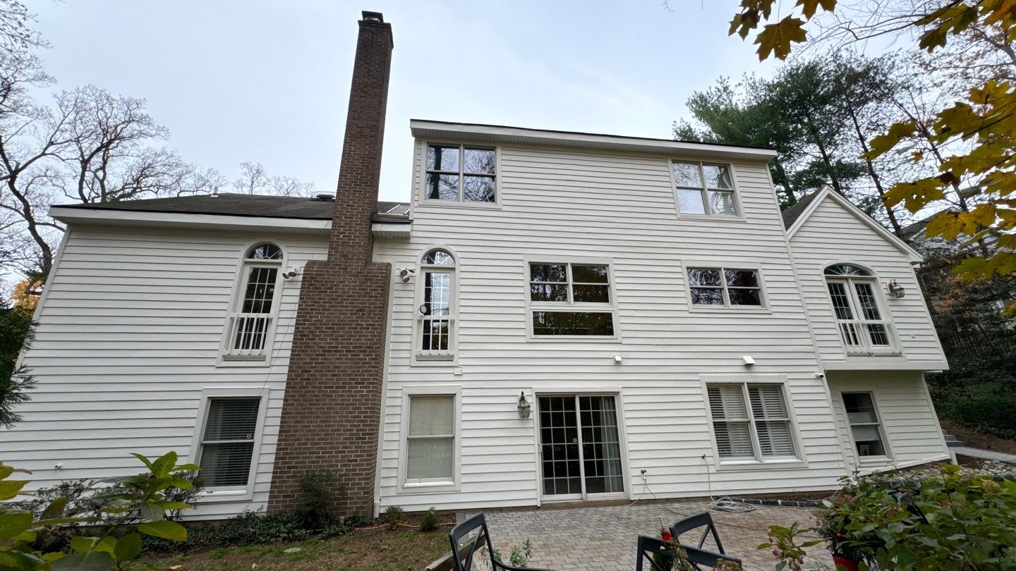 Arlington: Bevel Cedar Wood Siding Restoration by RM Banning, Inc.