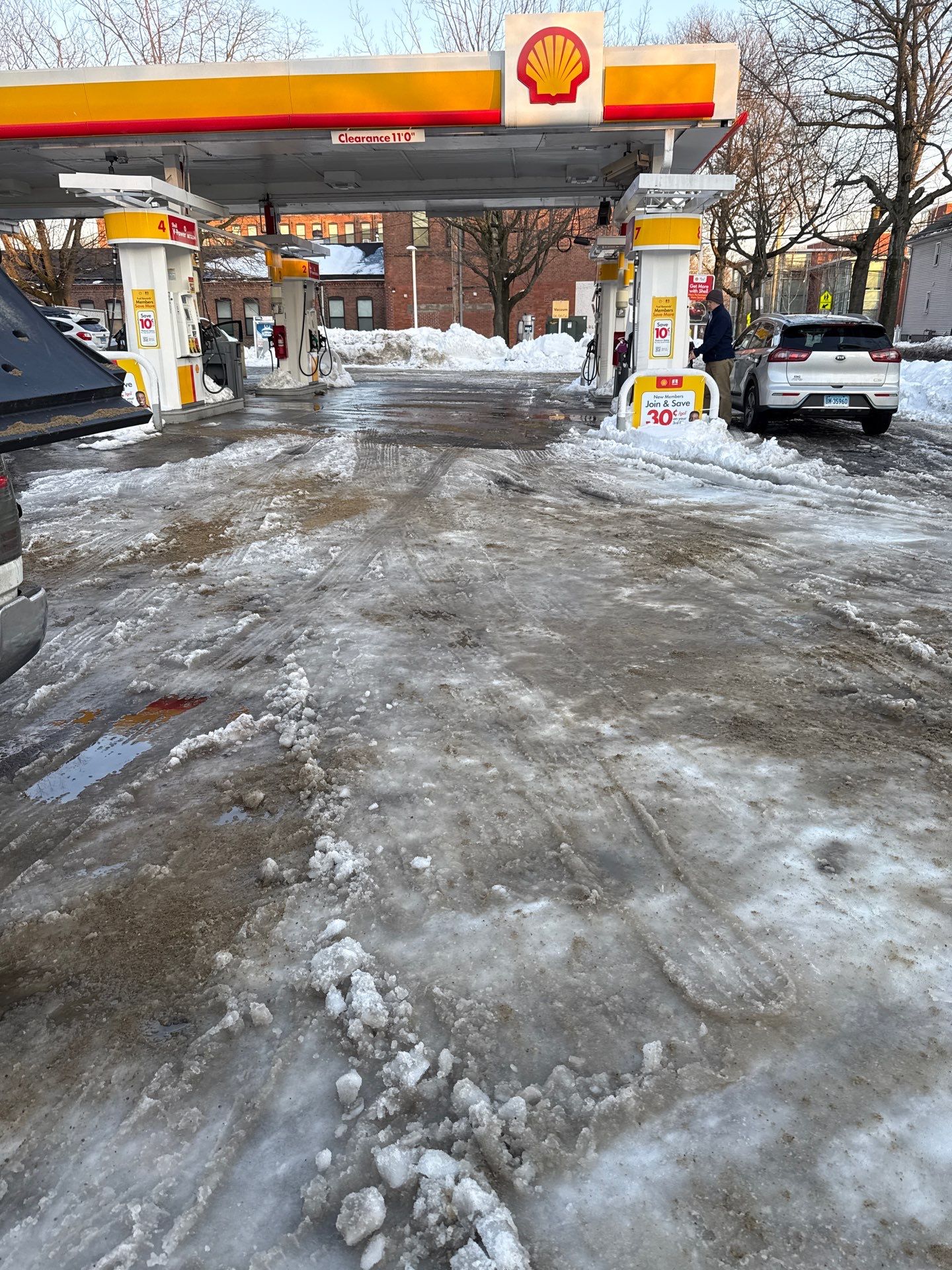 Shell Gas Station Snow Removal in New Haven by Diamond Image LLC