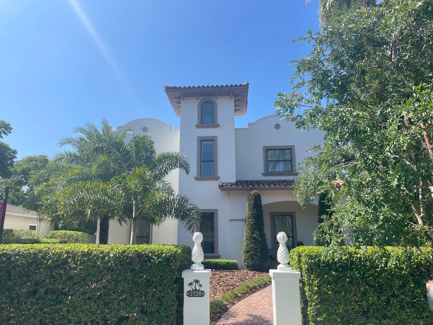 Residential Flat Roof Membrane and Tile Accents in Winter Park by Tip Top Roofing Co., Inc.