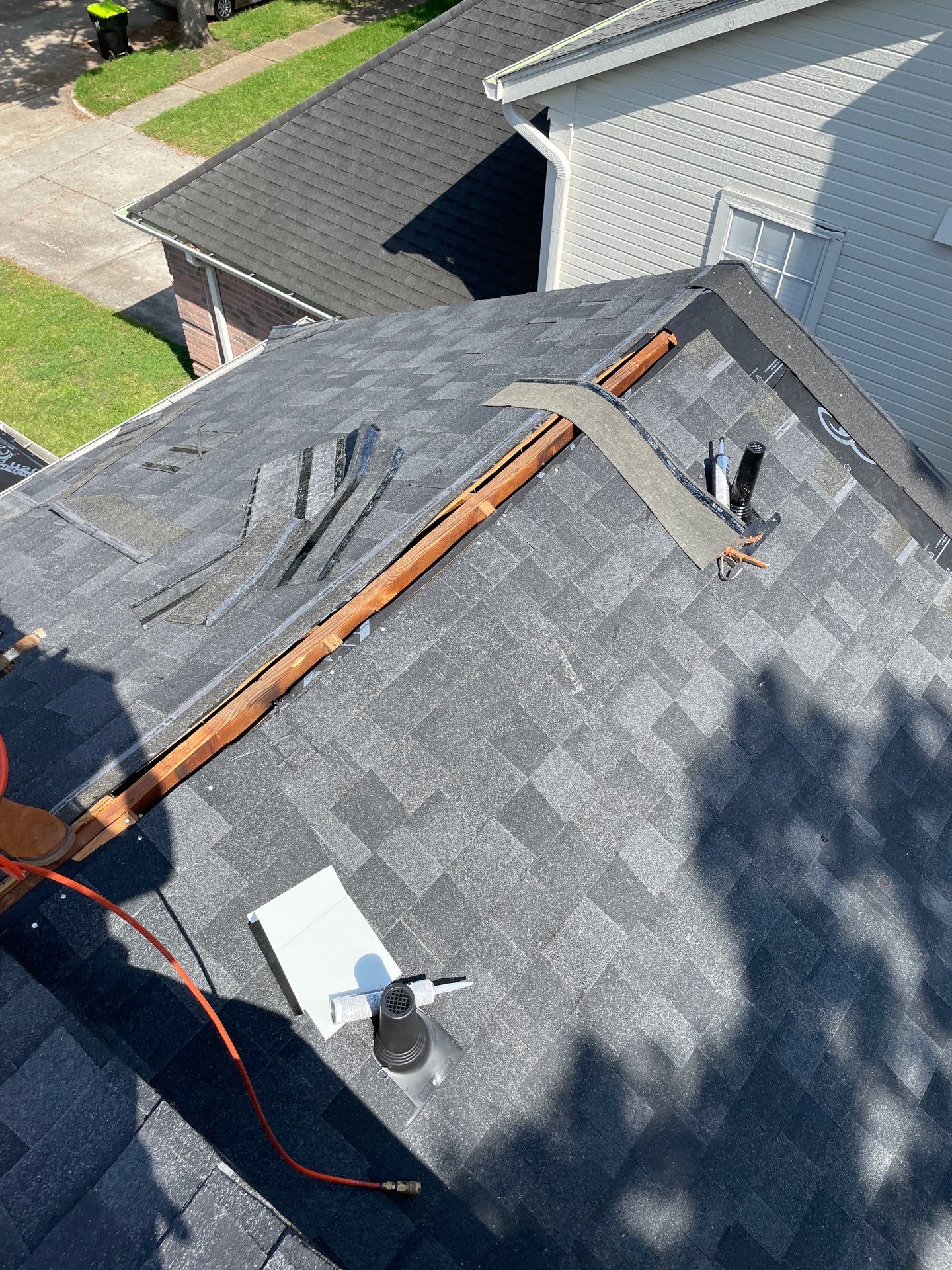 Residential Roofing Installation using Owen's Corning Duration (Lifetime) Shingles by Roof Repair Company