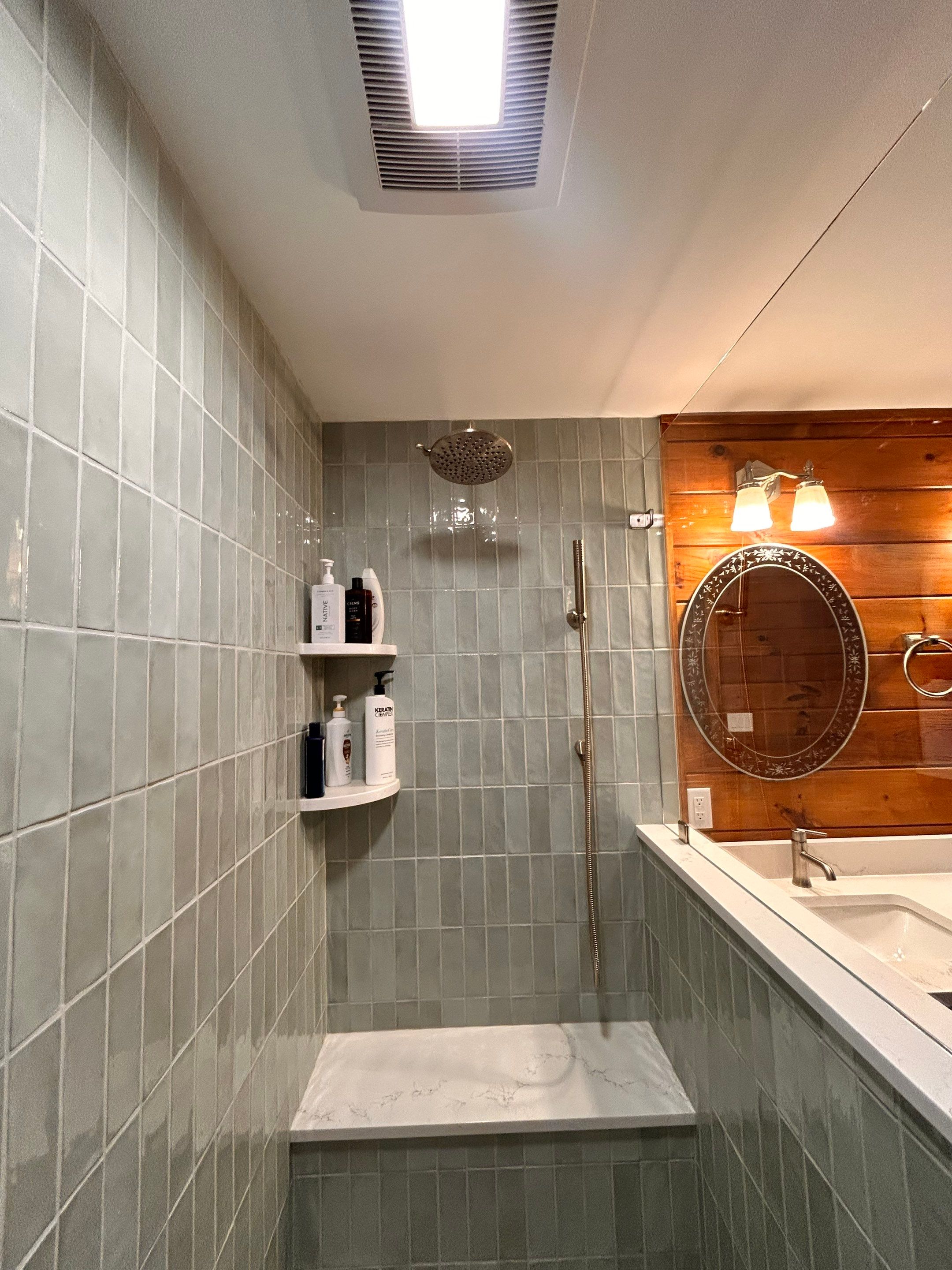 Spray Panel using Tempered Low Iron Shower Glass by Cheshire Glass Company