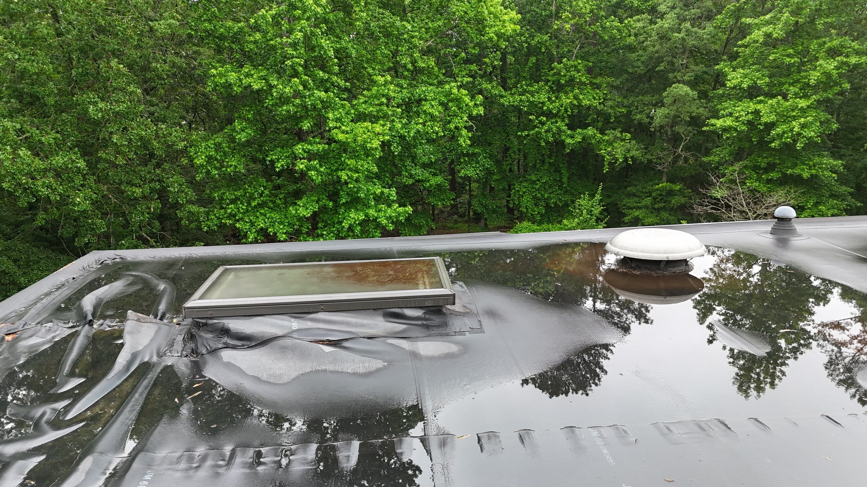 Commercial Flat Top Roof by Roof Bullies