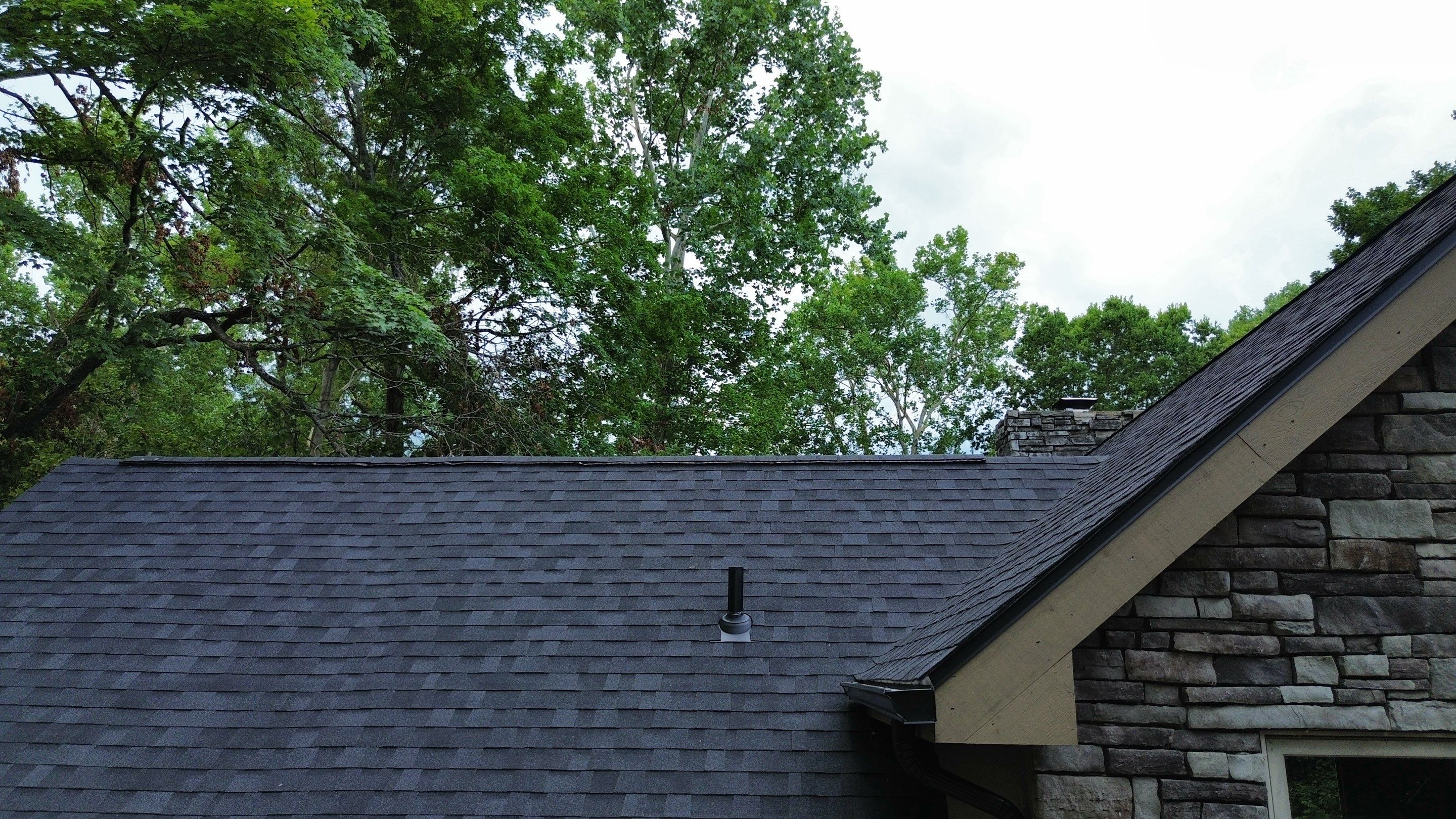 Residential Roofing Installation using Duration Series Shingles - Onyx Black by RoofX 