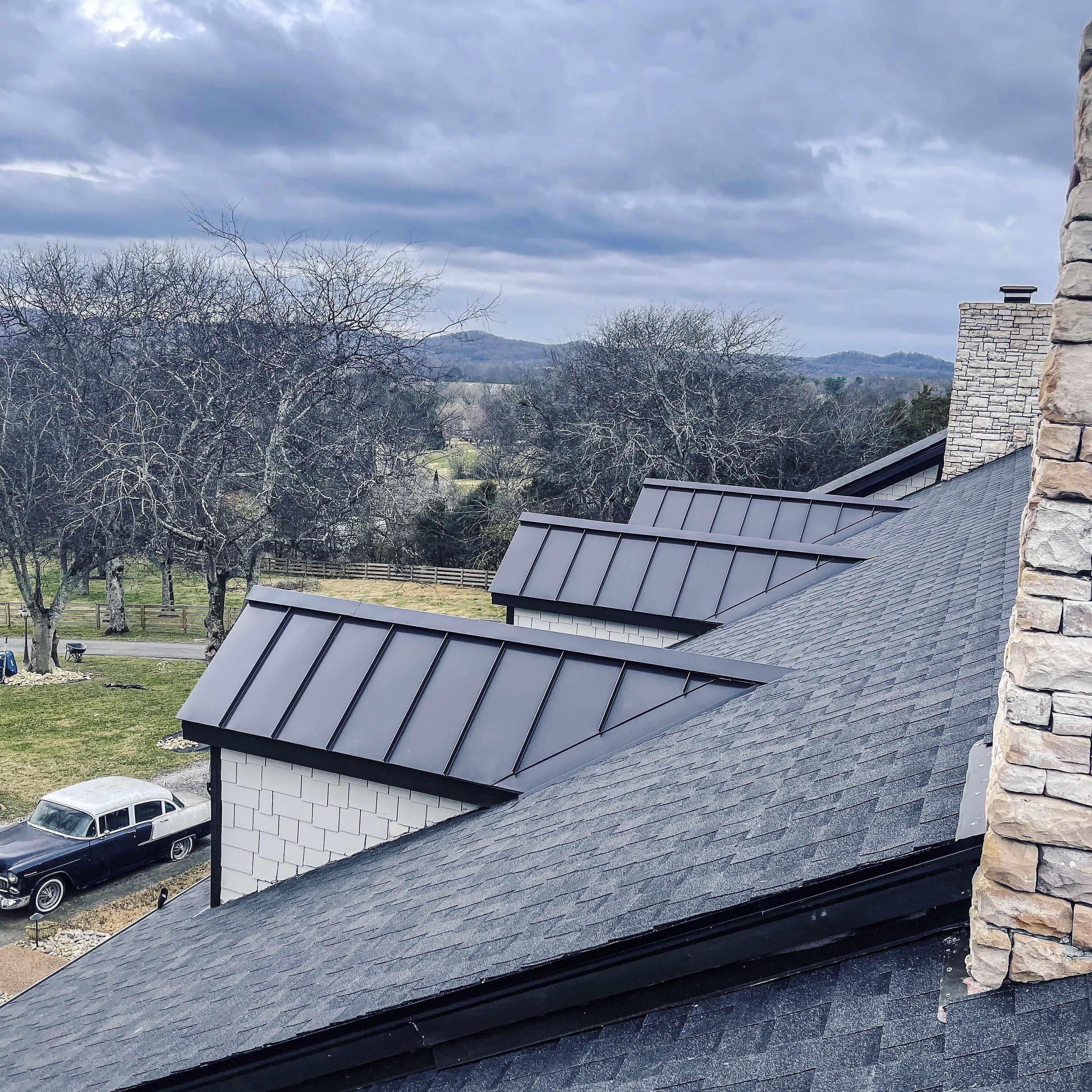 Residential Roofing Installation using Atlas Pinnacle Pristine with Scotchgard Protector by Paragon Roofing