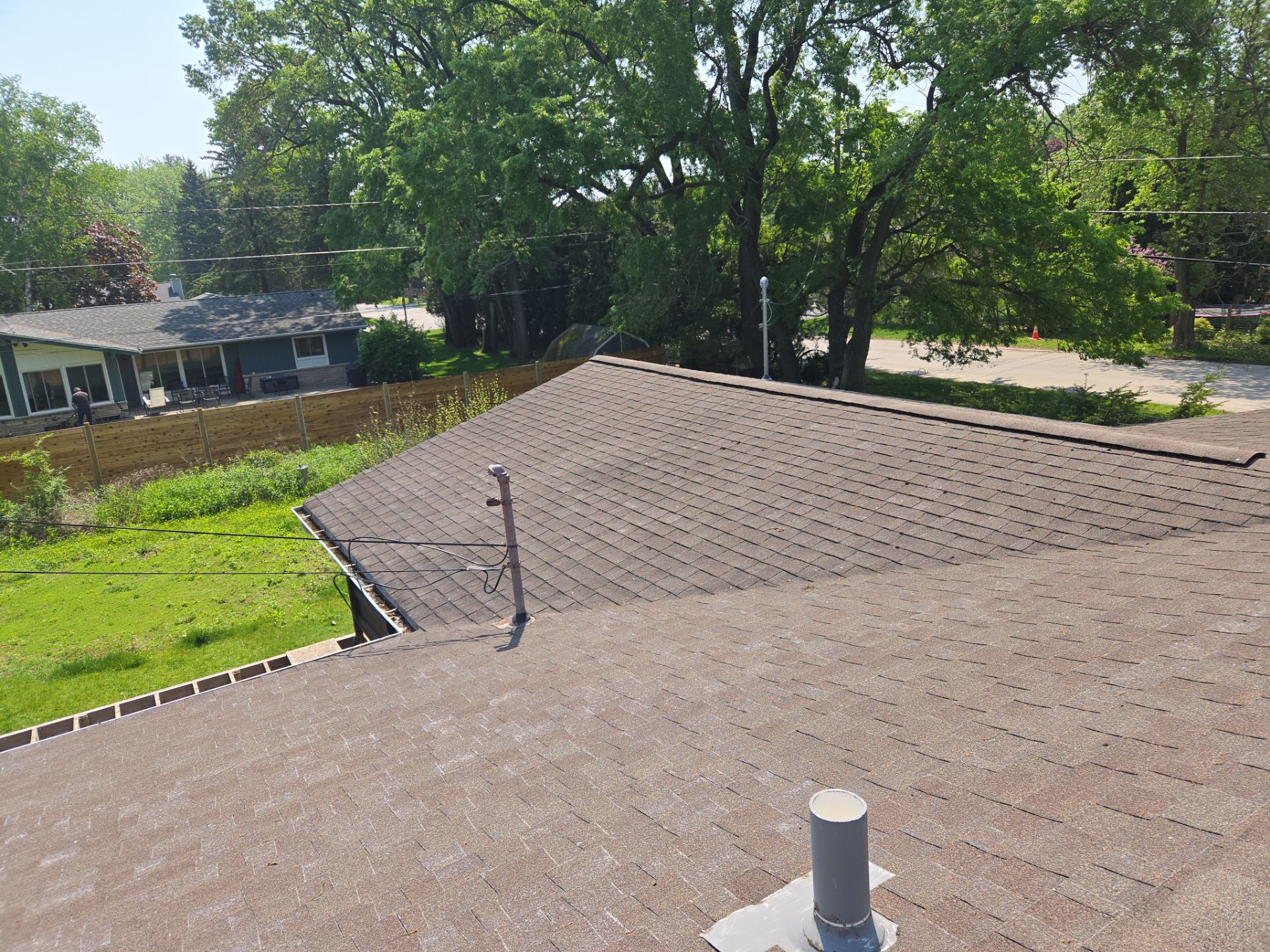 Roberts Home  by Gellings Roofing and Siding LLC