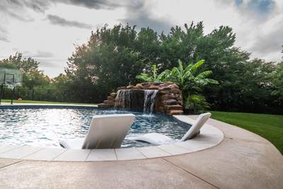 Large Freeform Resort-Style Pool