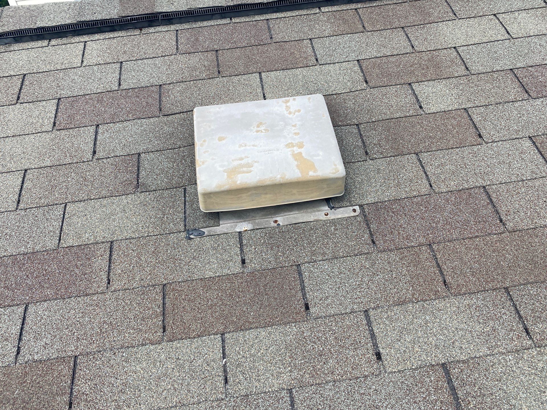 Hail Damage using Owen's Corning Duration (Lifetime) Shingles by Roof Repair Company
