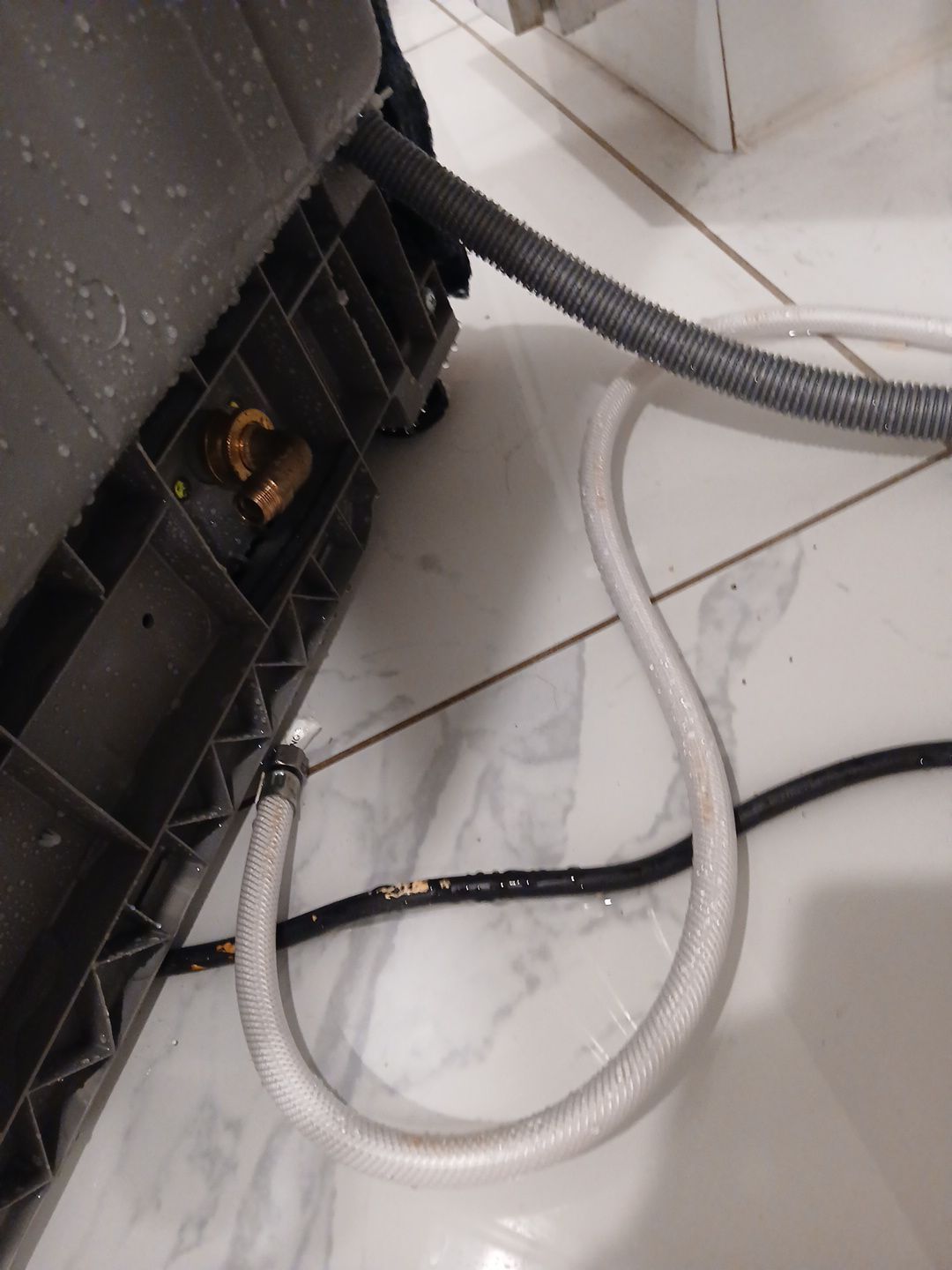 Emergency Water Extraction and Structural Drying in Lighthouse Point by SuperClean 