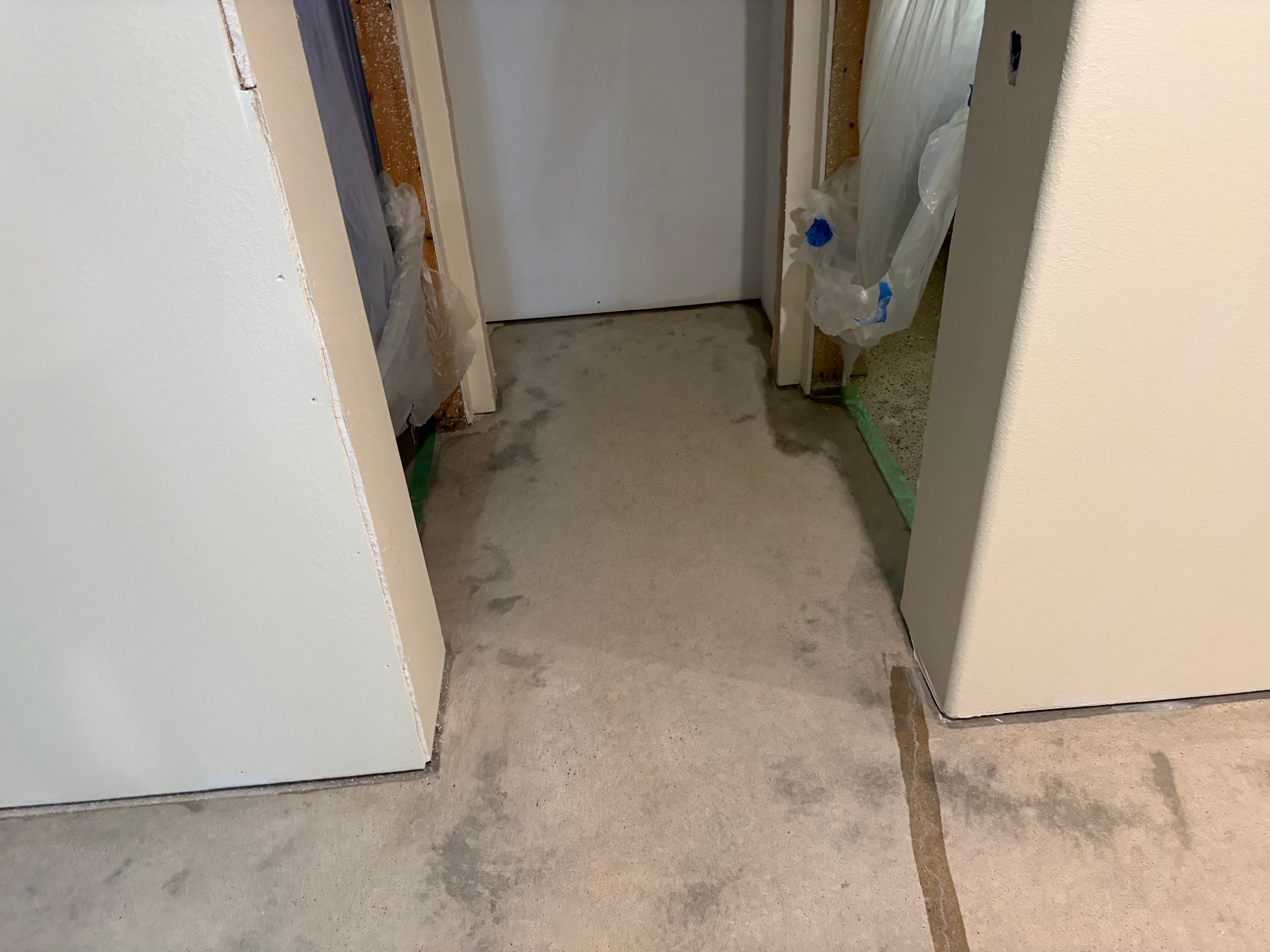 Custom Chip Concrete Coating for Colman Basement and Garage by Select Painting, Coatings & Garage Cabinets