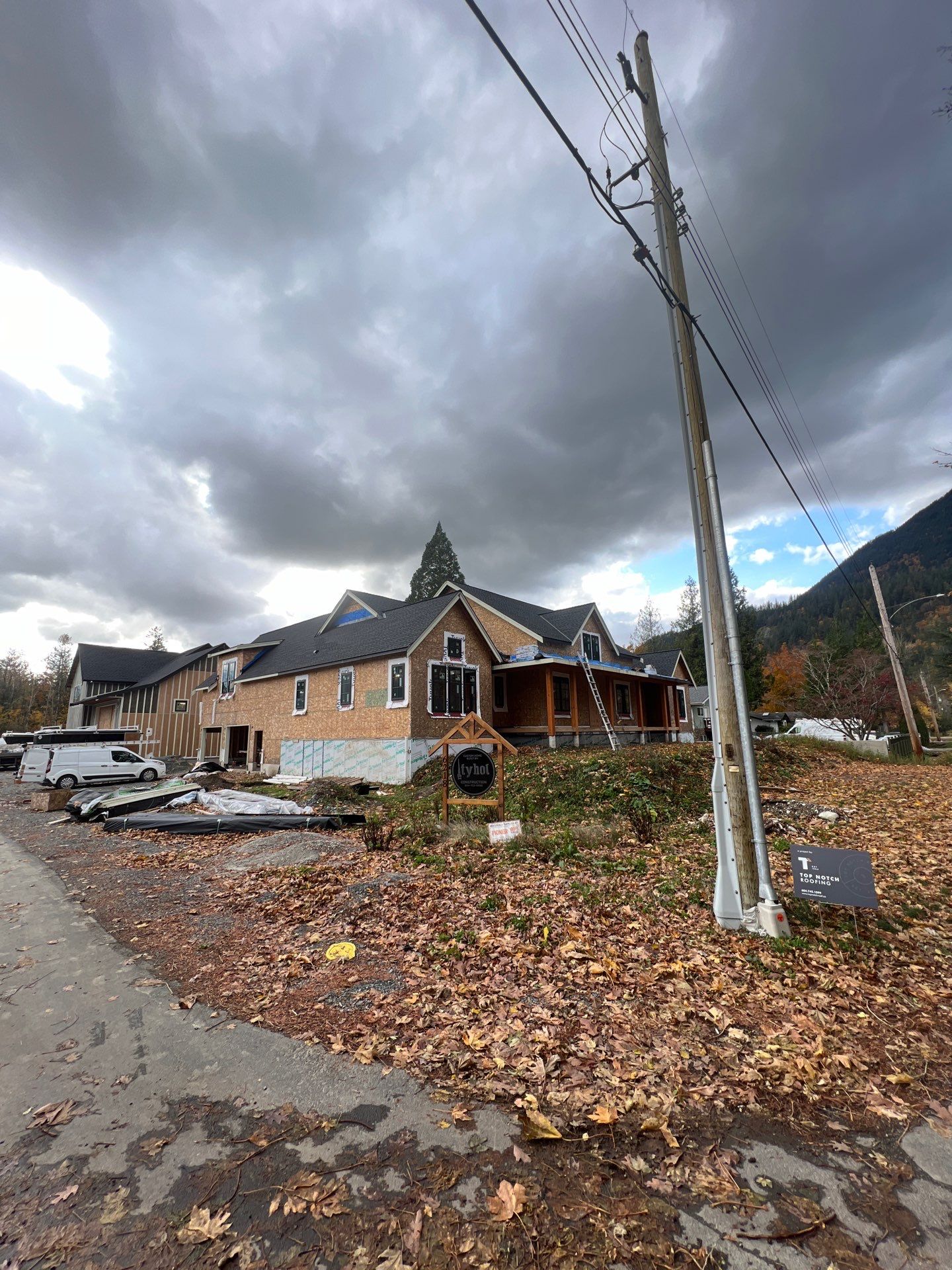 Residential Roofing Installation using GAF Charcoal HDZ by Top Notch Roofing Inc