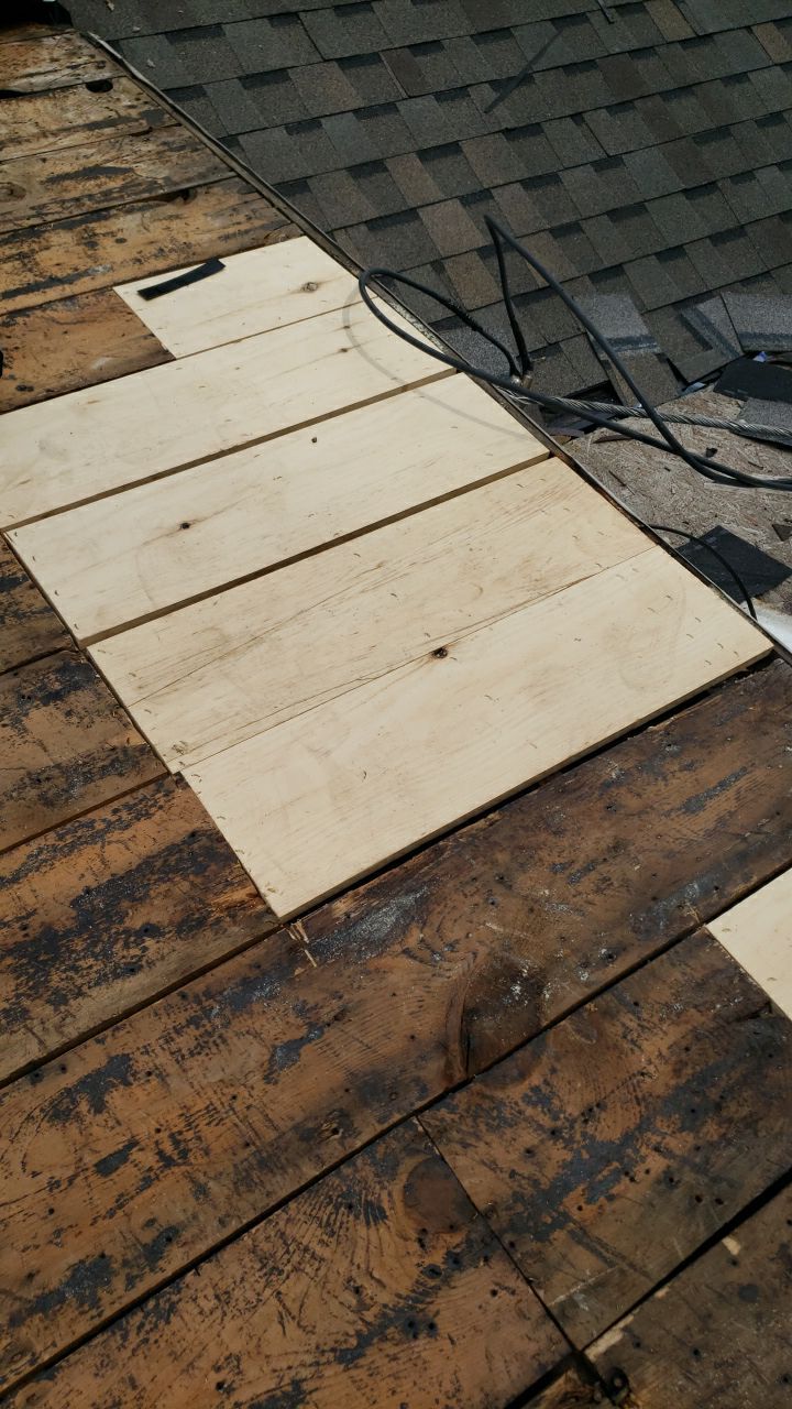 ATLAS PINNACLE COLOR: WEATHERED SHADOW DRIP EDGE: WHITE by Eagle Eye Roofing