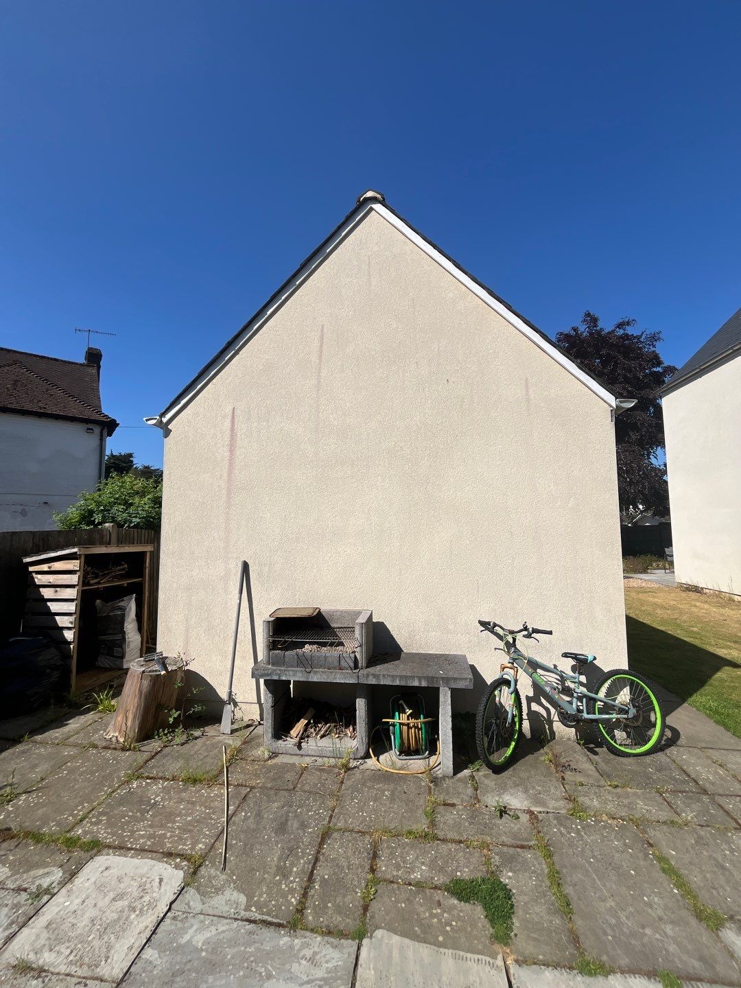 Render And Slate Roof Clean by Ges Exterior Cleaning ltd