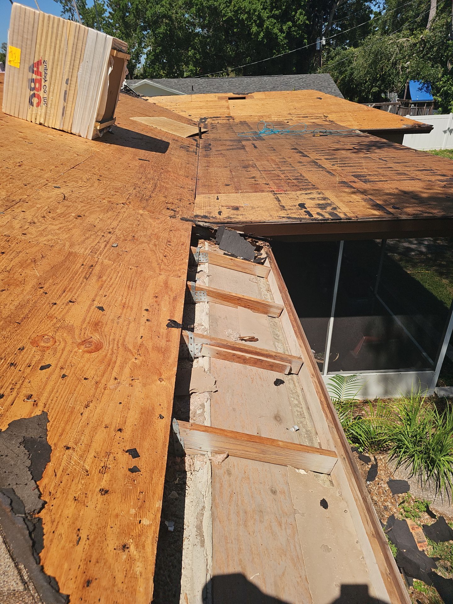Project in St. Petersburg 33705 by Mitchell Roofing Company LLC 