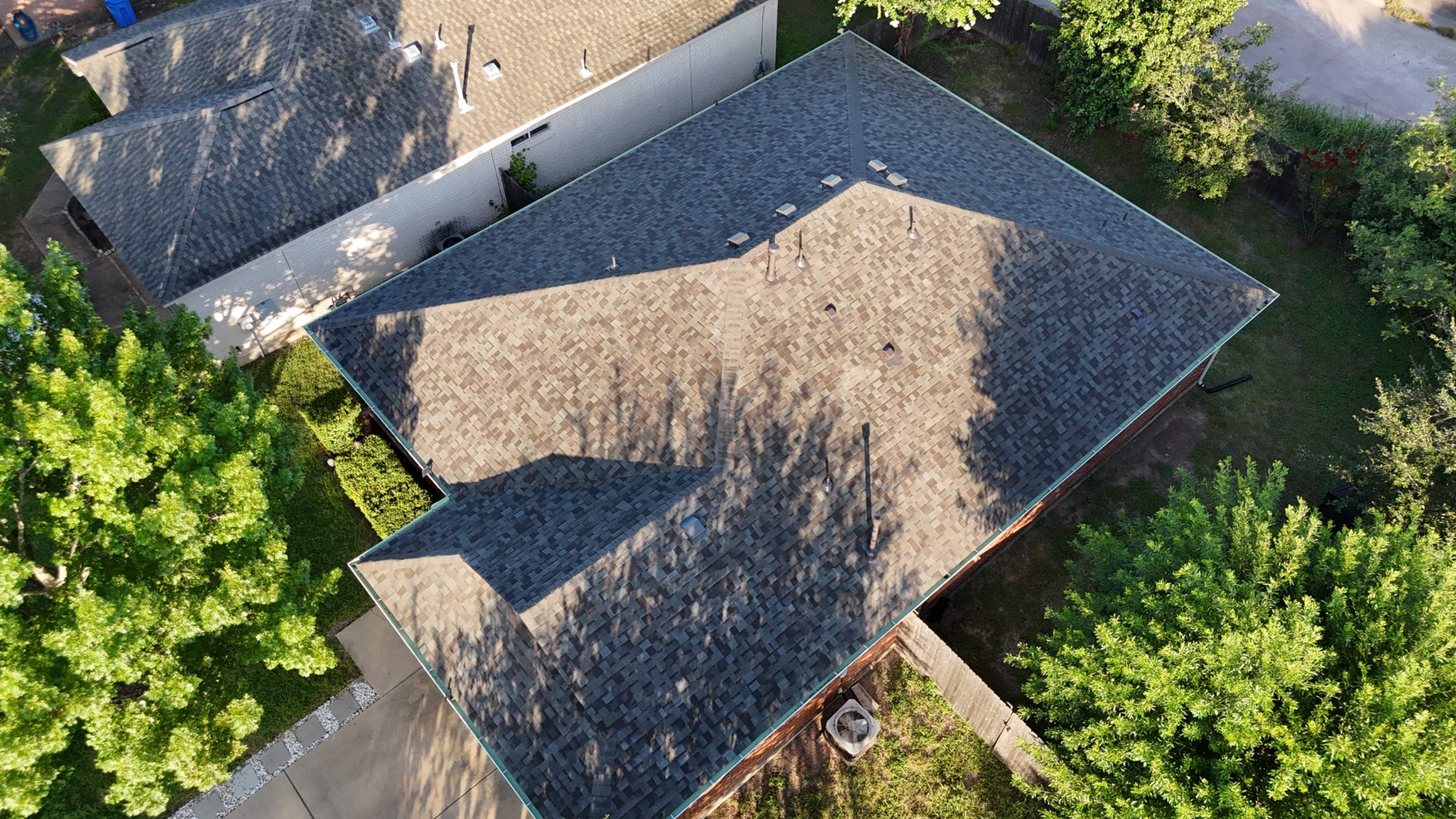 Driftwood - Owens Corning TruDefinition Duration by RoofsOnly.com