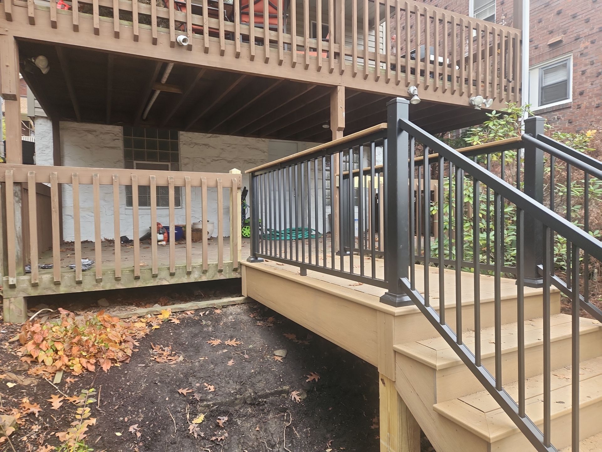 Deck by Cousins Roofing Siding & Decks