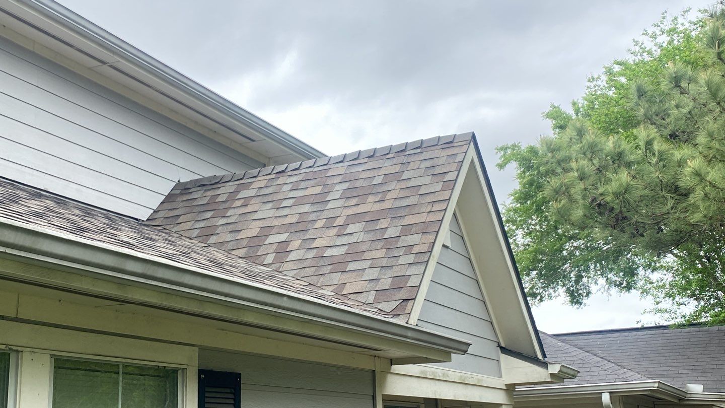 Residential Roofing Installation using Owen's Corning Duration (Lifetime) Shingles by Roof Repair Company