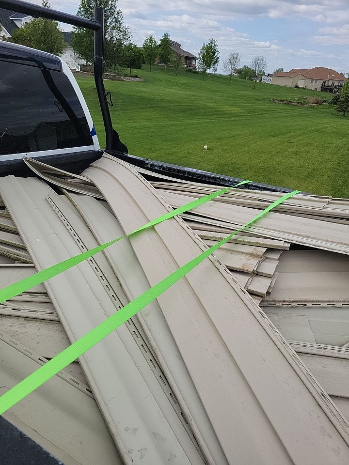 Residential Re-Roof using Landmark Shingles by White Castle Roofing