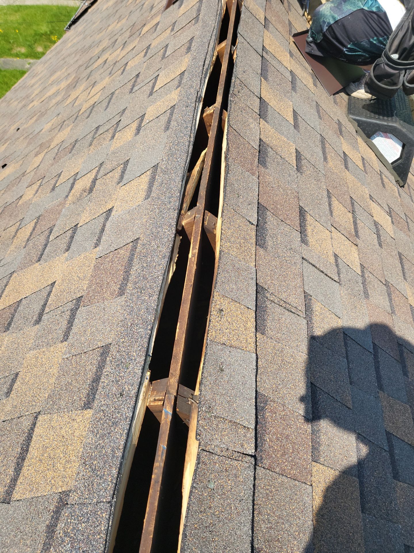 Atlas Pinnacle, Color, Copper Canyon, Drip Edge, Color, White by Eagle Eye Roofing
