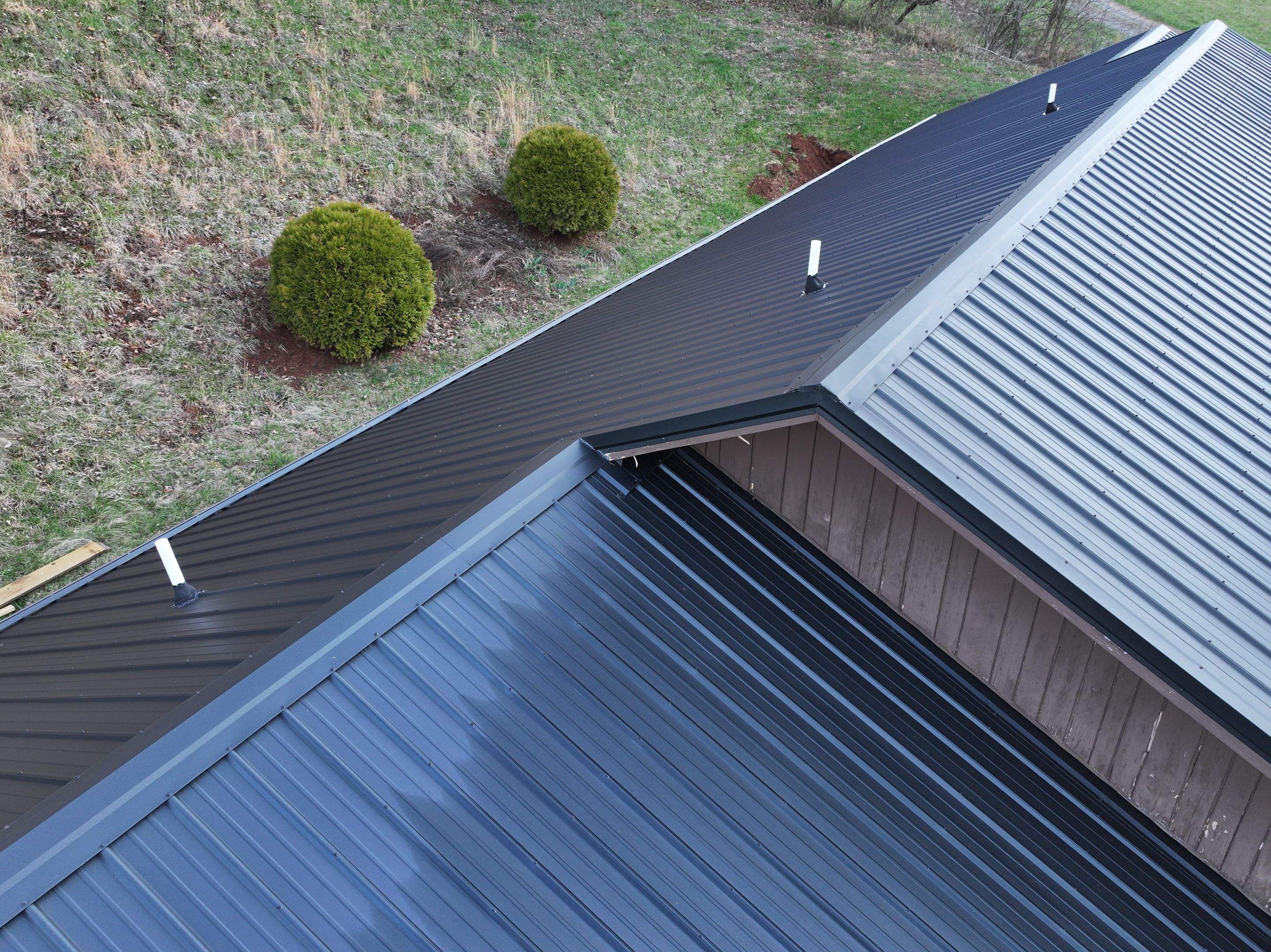 Jones Residence by Omnia Roofing