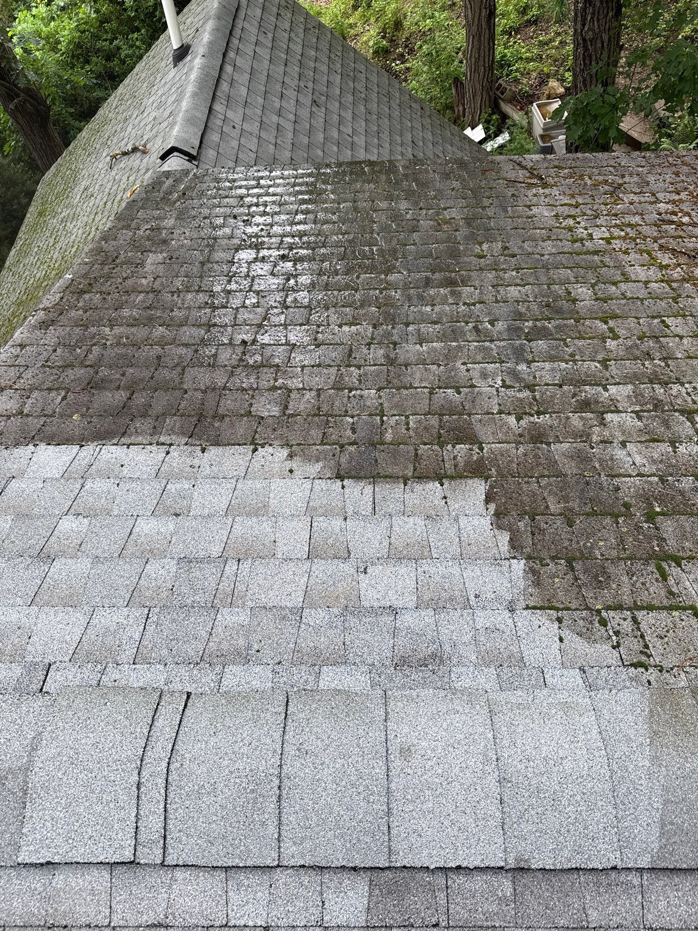 Leak Repair & Roof Wash – Groton, MA by Mighty Dog Roofing of Greater Middlesex County